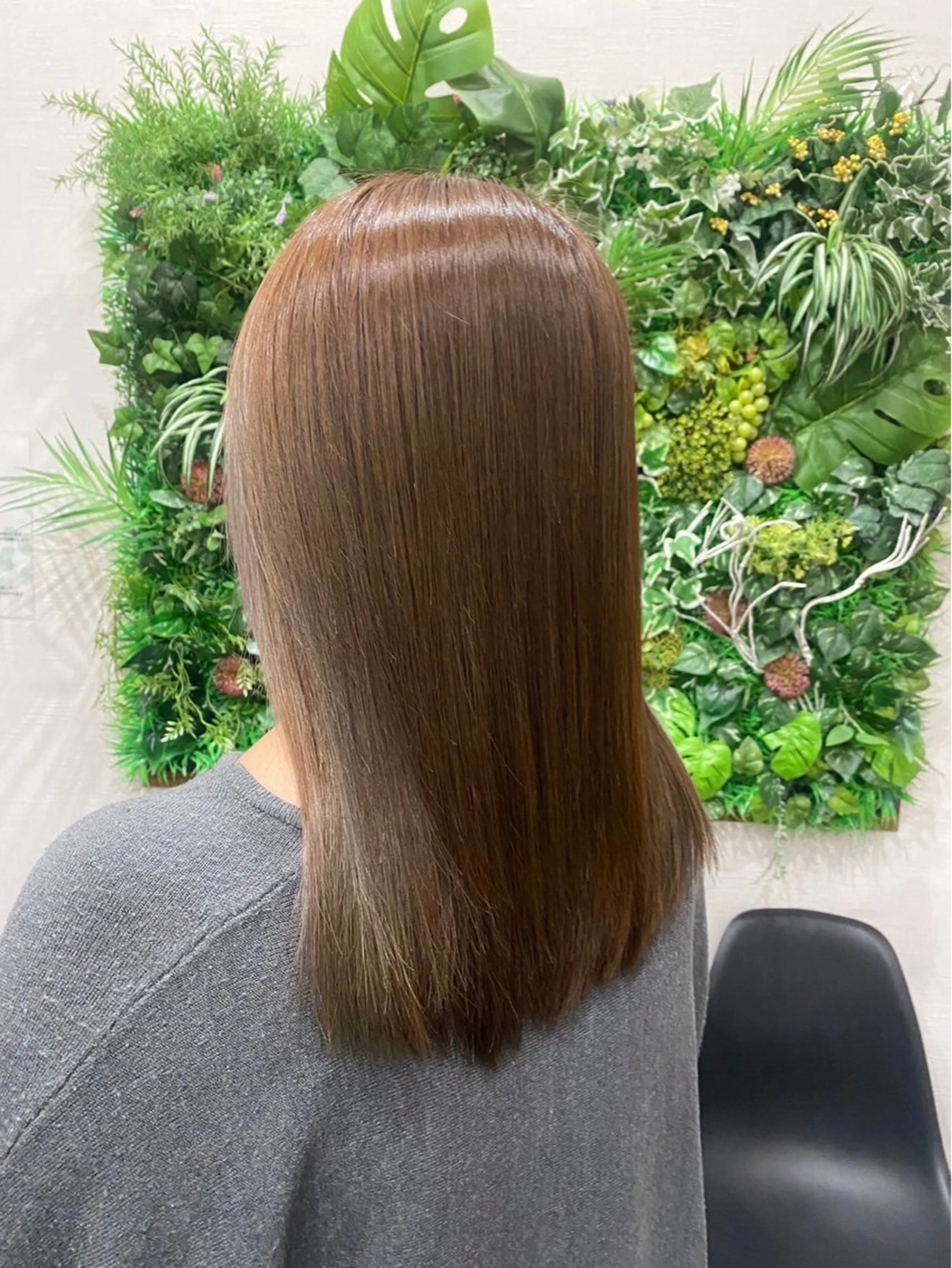 セミロング エヌプランツ 和泉府中のヘアスタイル