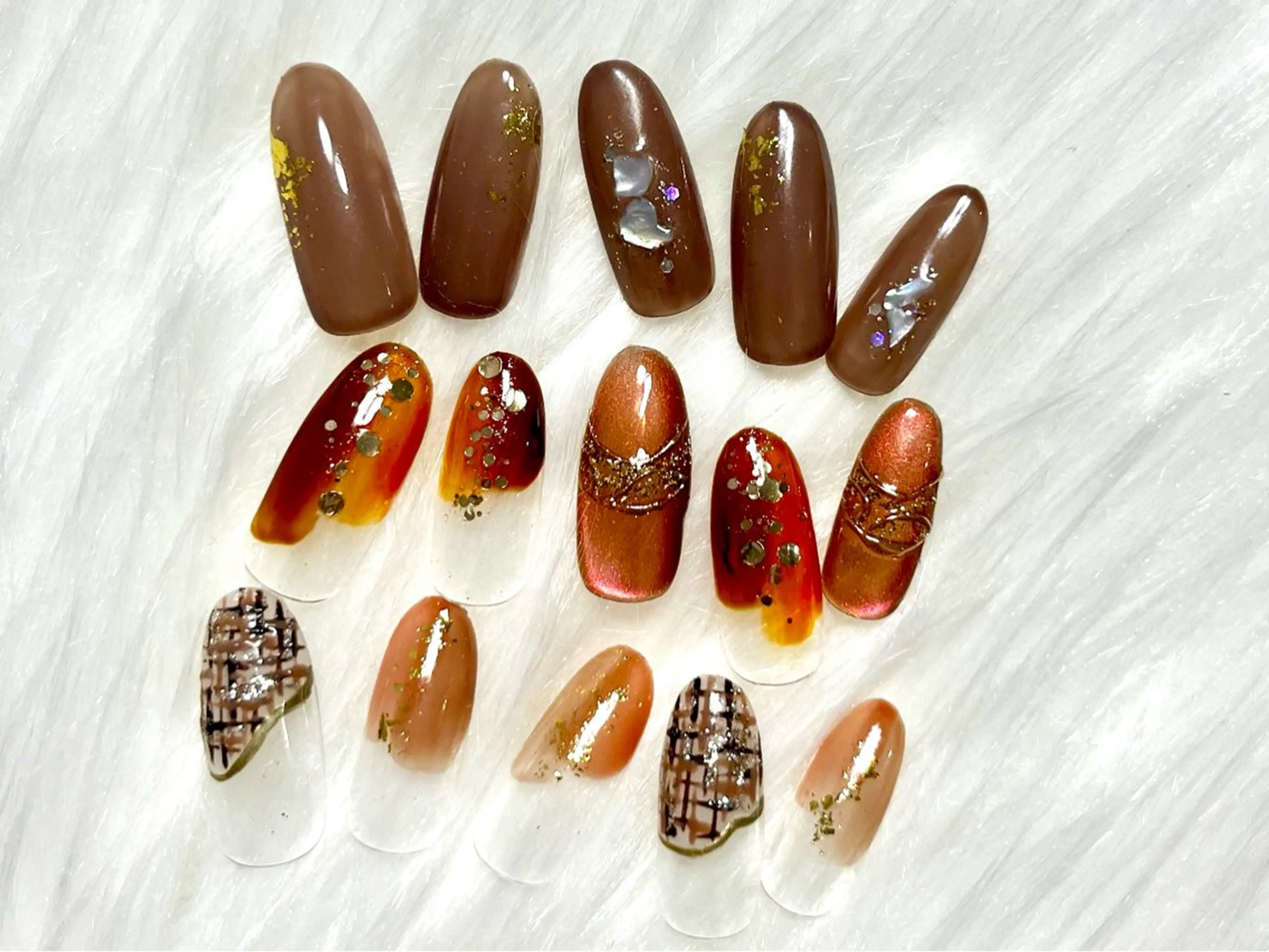 ネイル ニュアンスネイル ルル ソレイユのネイルデザイン