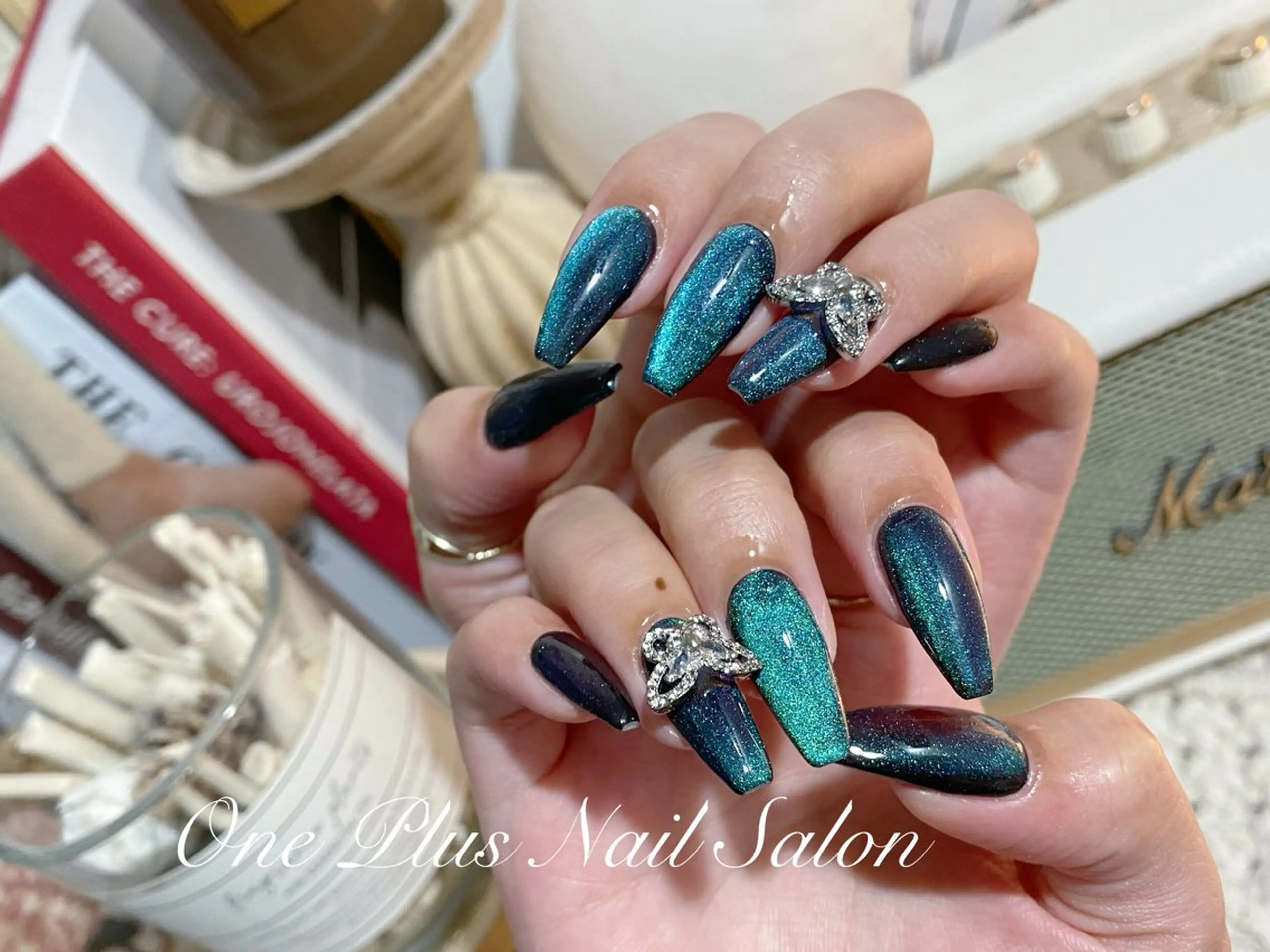 ネイル ハンドネイル One Plus Nail Salonのネイルデザイン