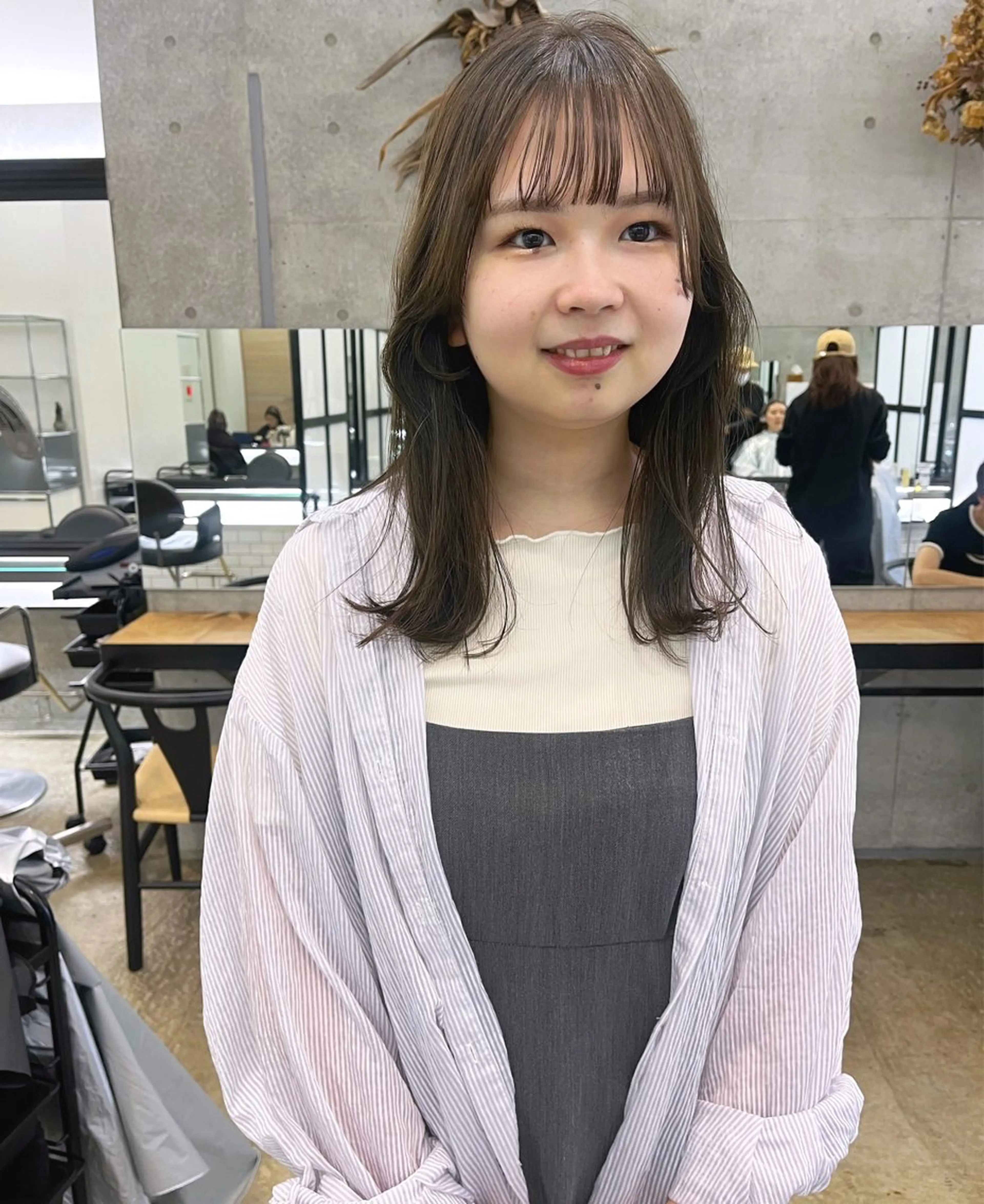 セミロング カラー ベージュカラー オリーブベージュ 暖色カラー/ピンク カラー/HARUKAのヘアスタイル