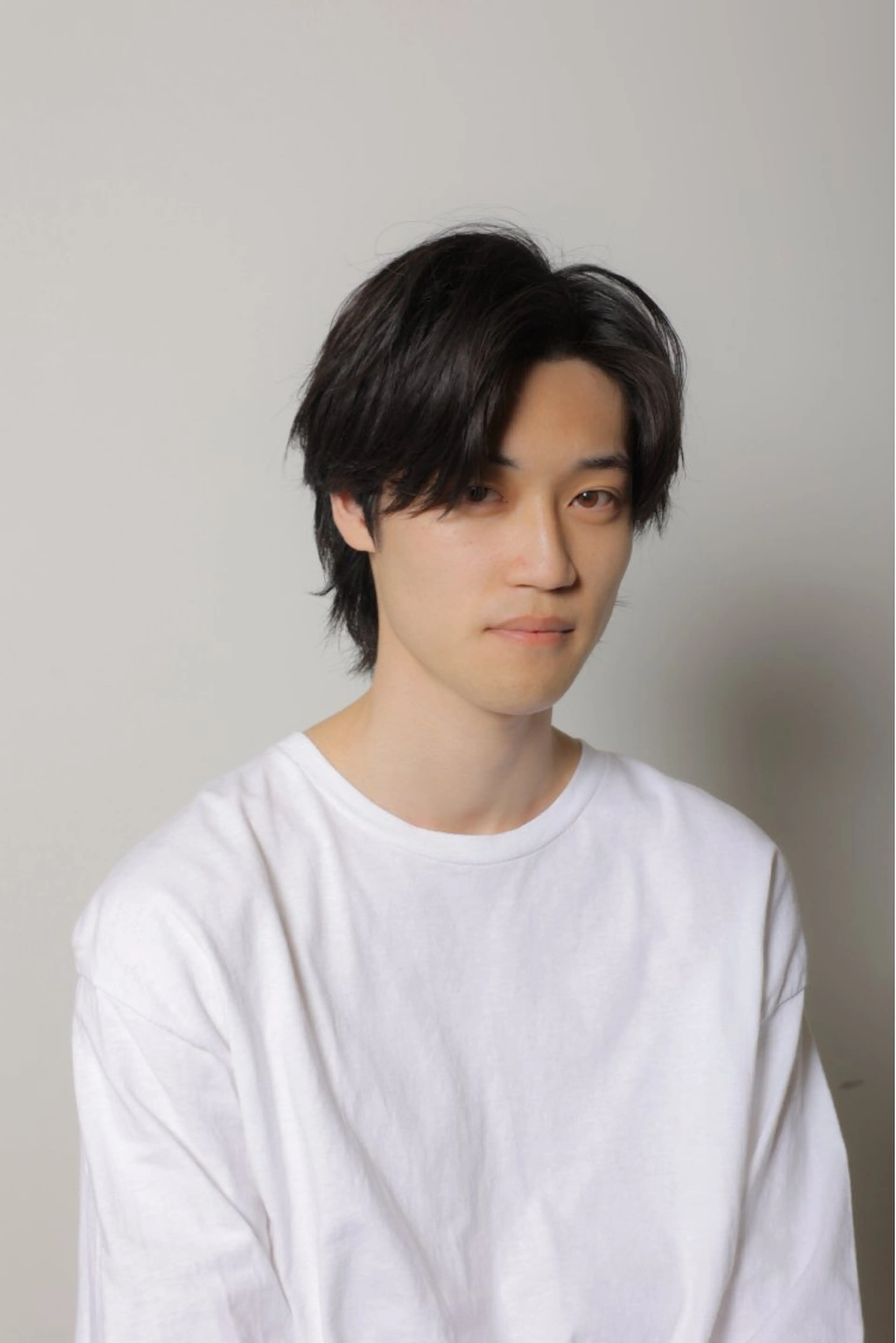 ミディアム パーマ メンズ ミディアムパーマ メンズパーマ メンズウルフカット ウルフカット MEN'S 限定 / 杉田 星成のヘアスタイル