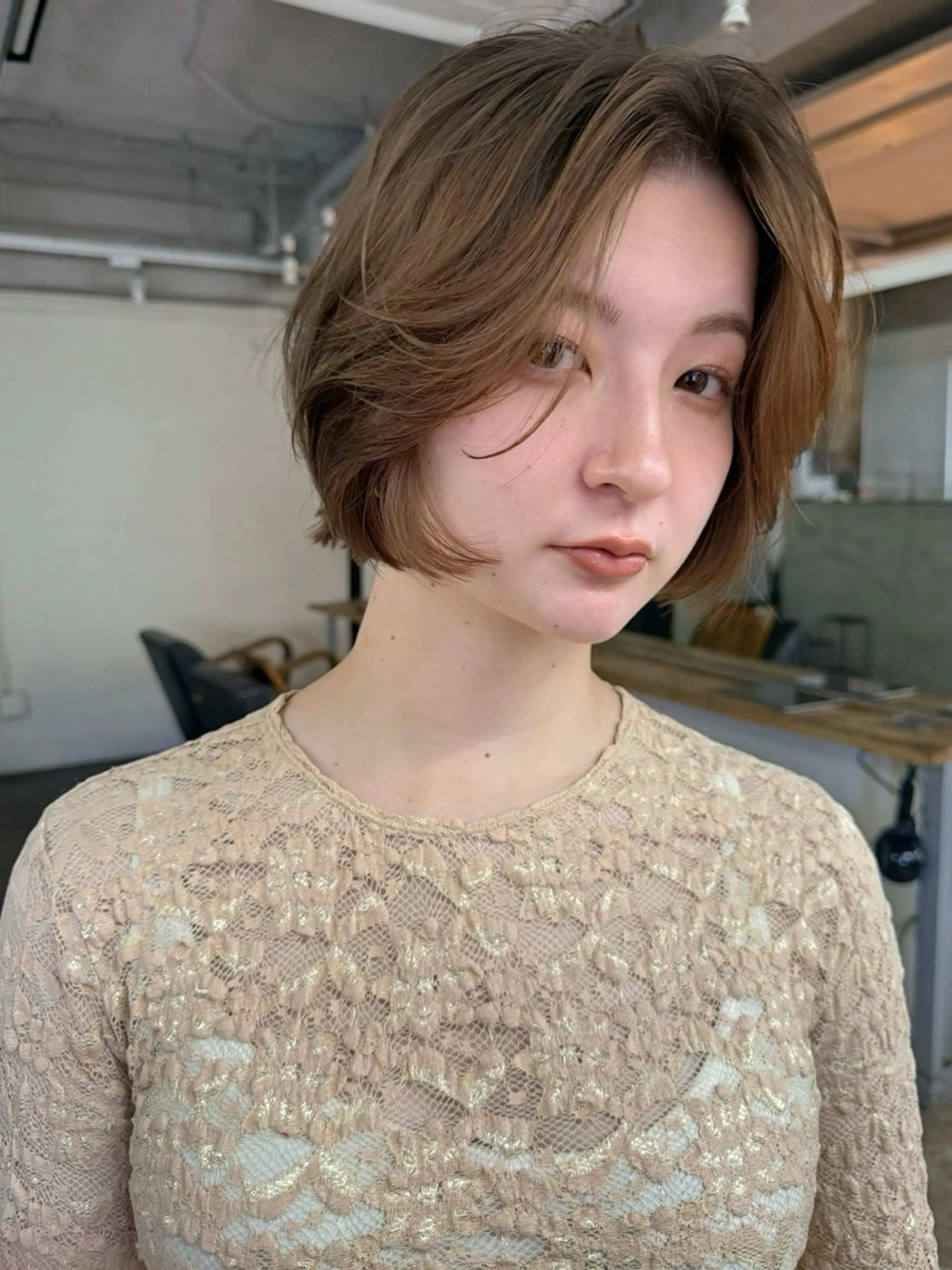 ショート カラー ボブレイヤー ダブルカラー グレージュ ボブ レイヤーカット カット ヘアカラー トリートメント 森貴裕/ベージュ/ パーマ/オリーブのヘアスタイル