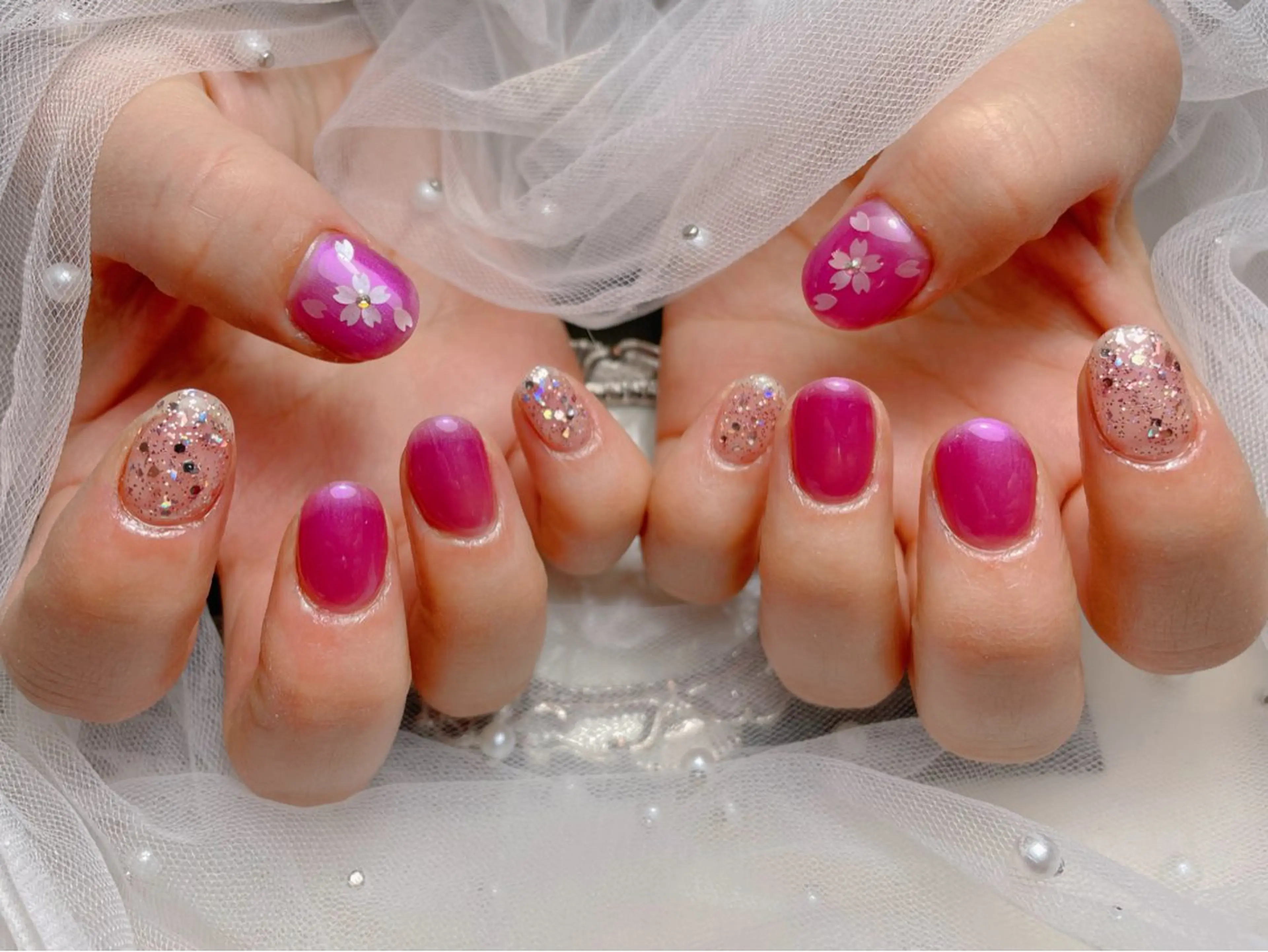 ネイル ハンドネイル マジック ミラーのネイルデザイン