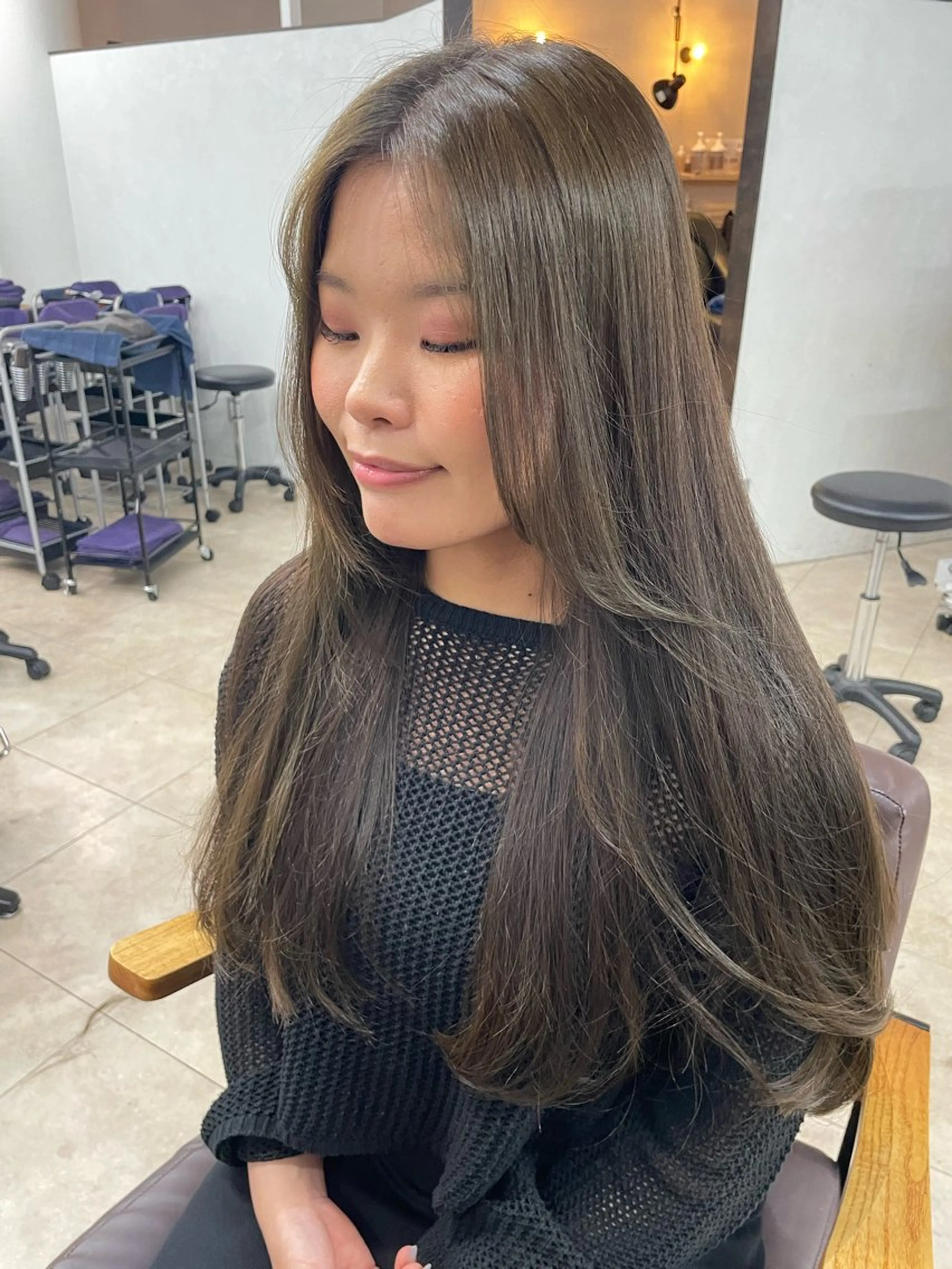 ロング _WHITE 佐伯 碧のヘアスタイル