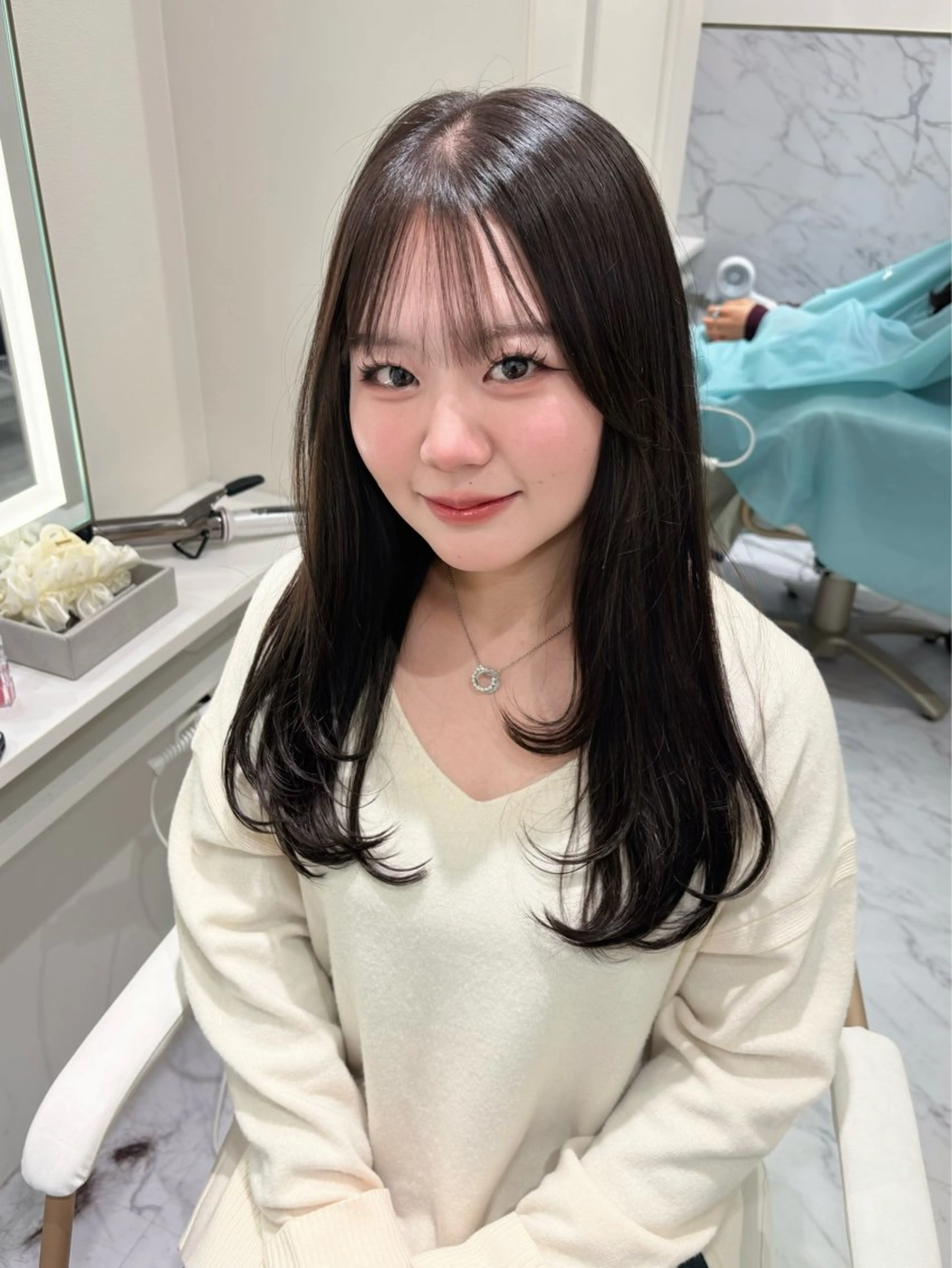 U24🎀【レイヤーカット】＋【艶カラー】の写真