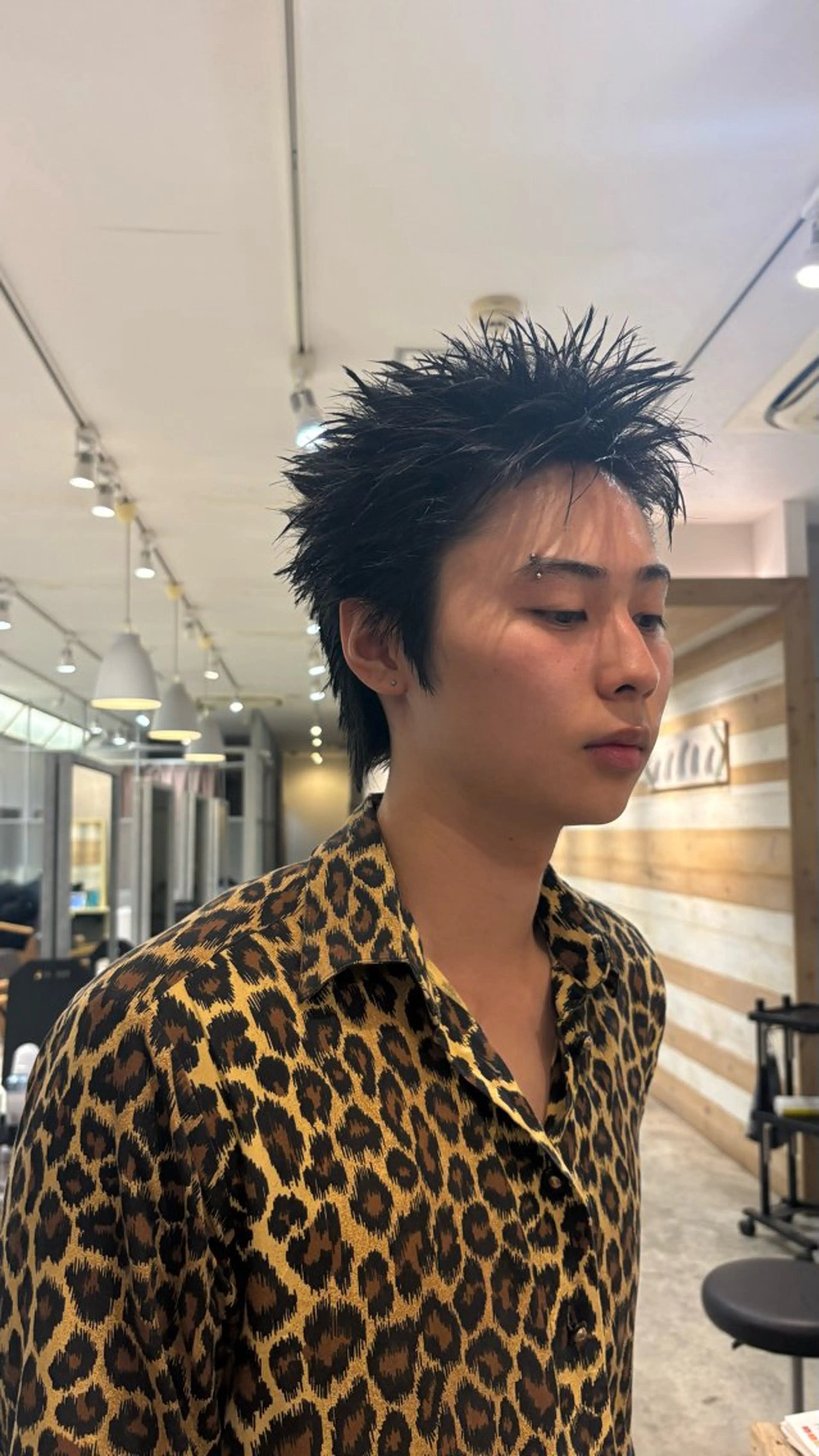 ショート メンズ 刈り上げ ショートヘア メンズ特化✂️阿世賀 隆太のヘアスタイル