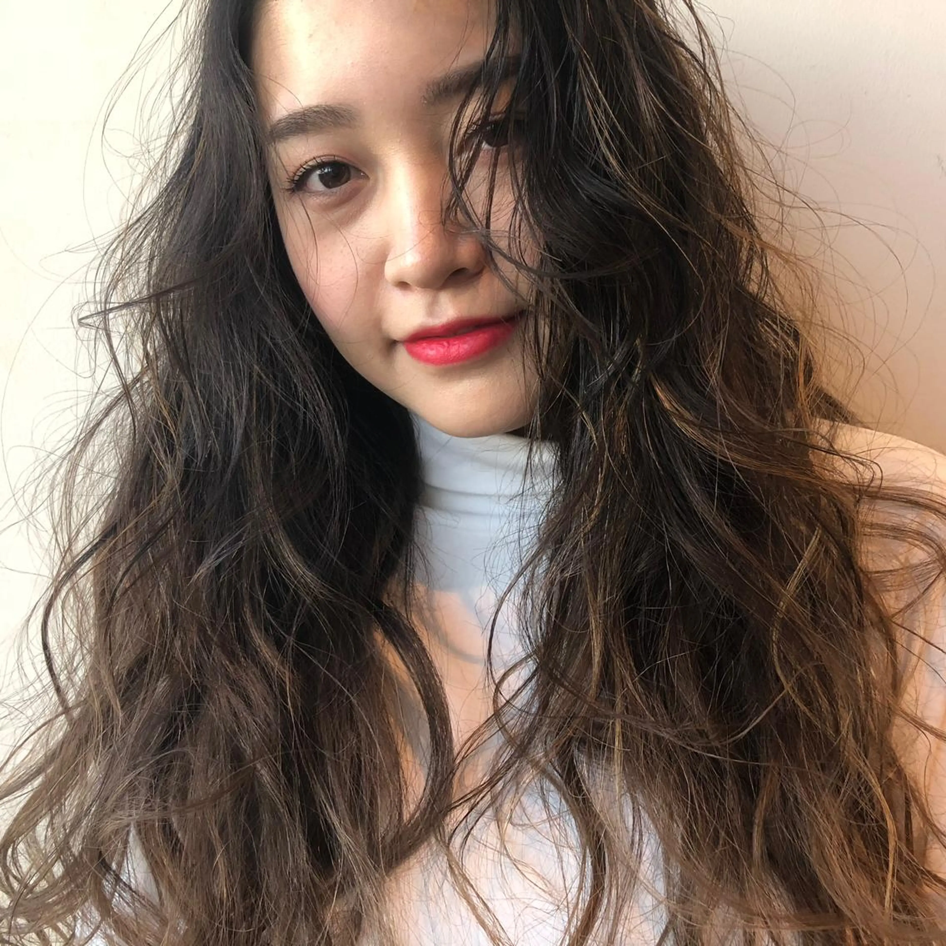 ロング ヘアアレンジ 外国人風カラー ハイライト レイヤーカット 誰より丁寧なカット/ 小林輝/レイヤーのヘアスタイル