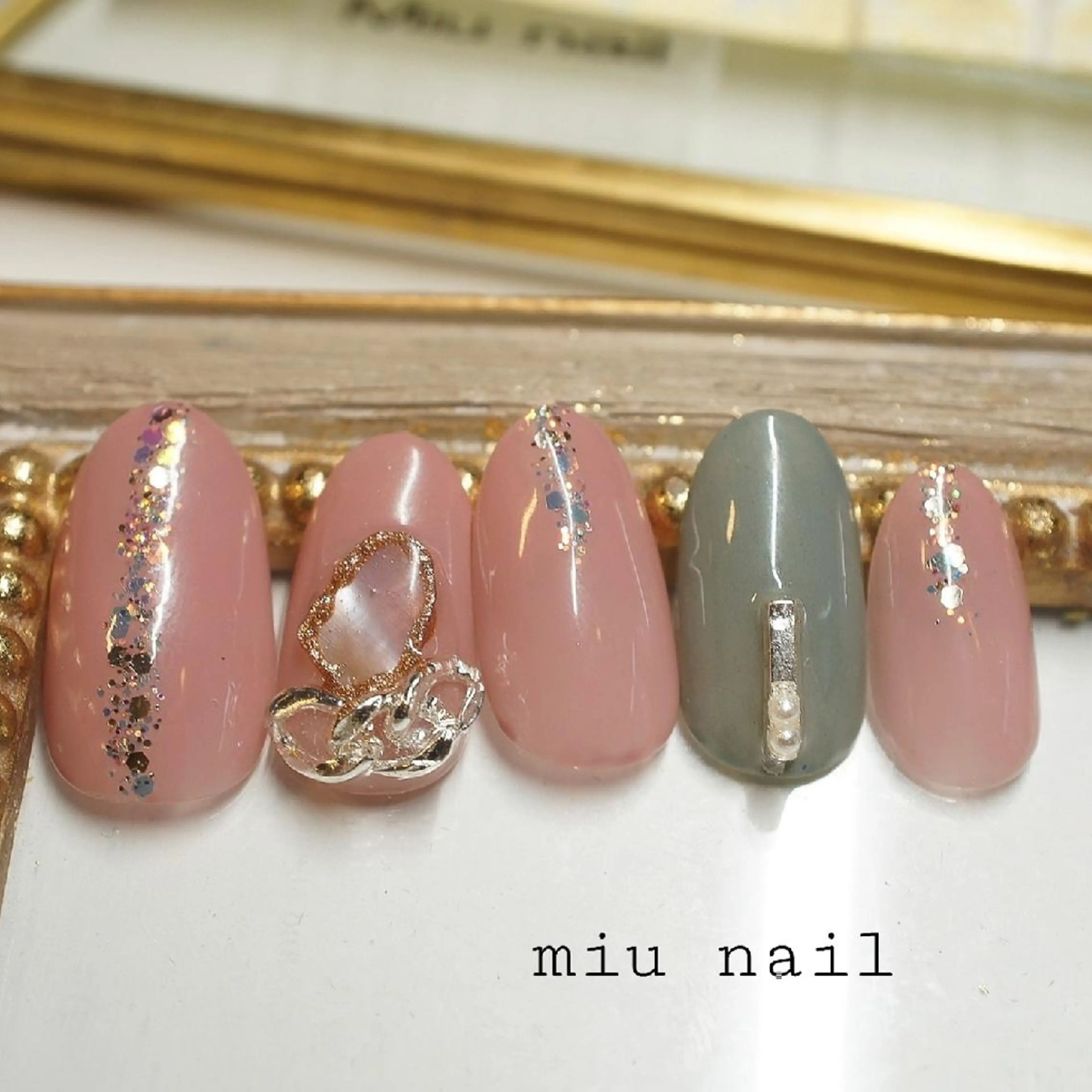 ネイル キラキラネイル MIU  nailのネイルデザイン