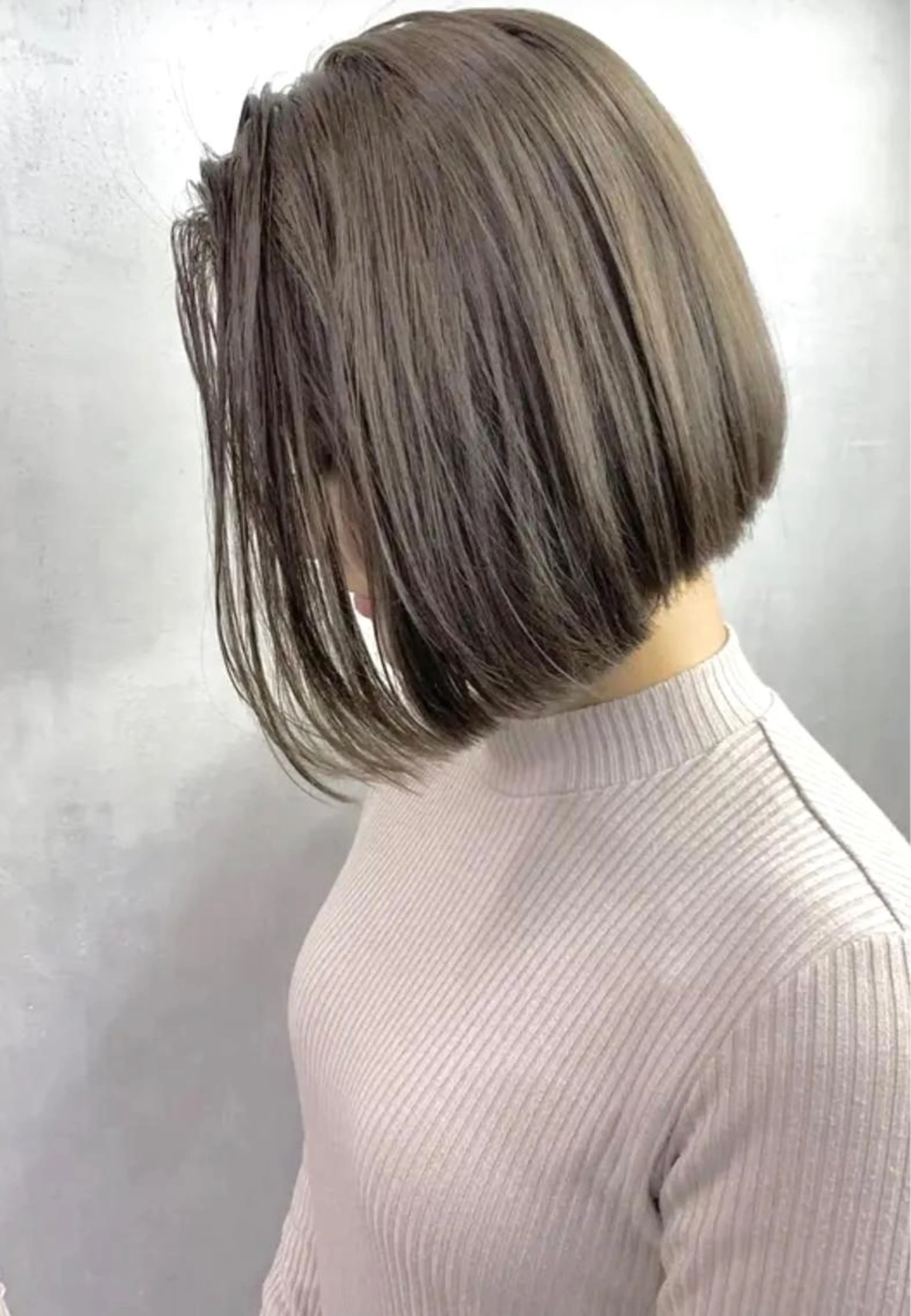 【ブリーチ無しでも透明感】全体カラー＋モイストトリートメント　#透明感#寒色#暖色#落ちる黒#白髪染の写真