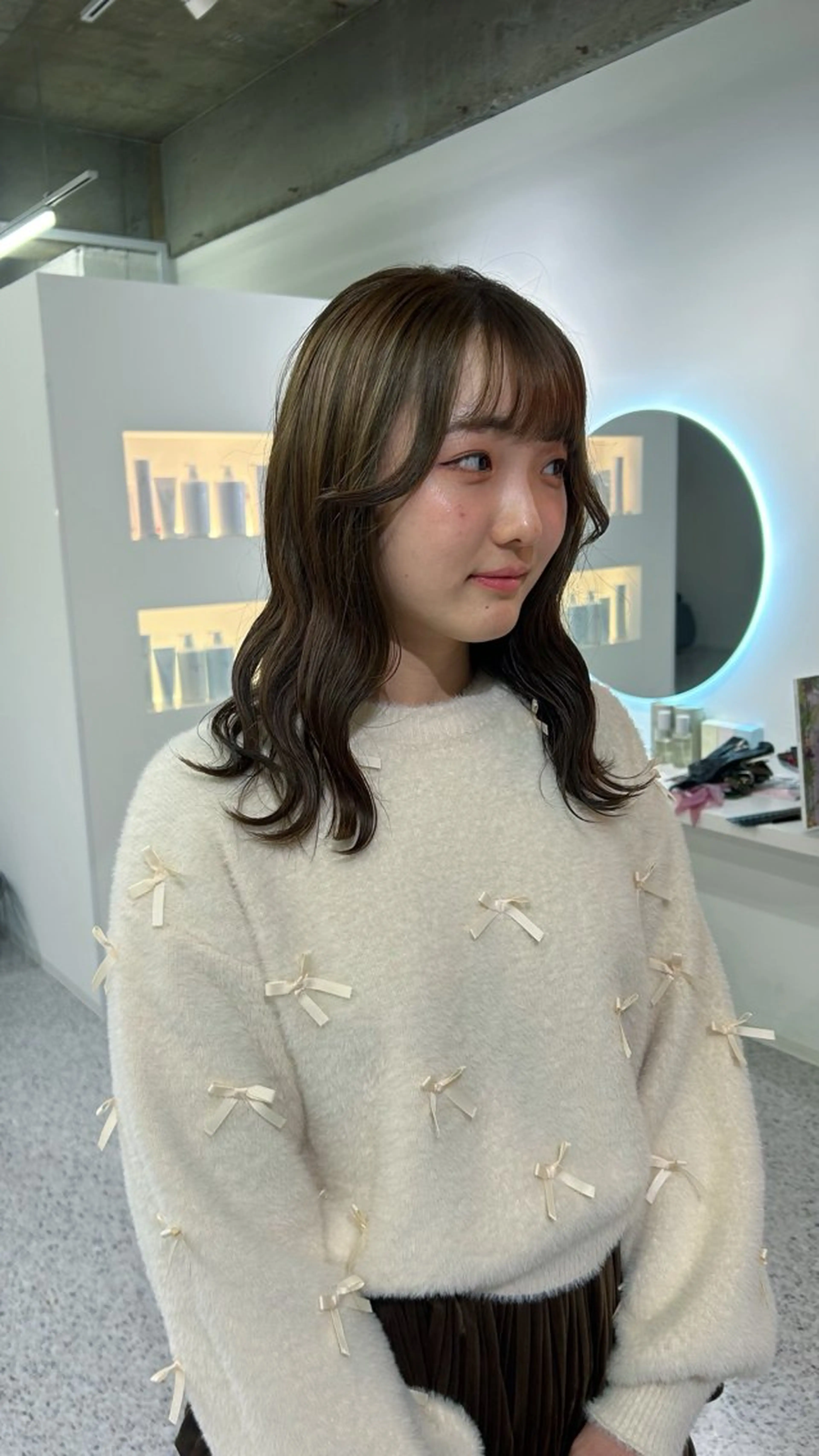 セミロング カラー cher. 熊谷衣織のヘアスタイル