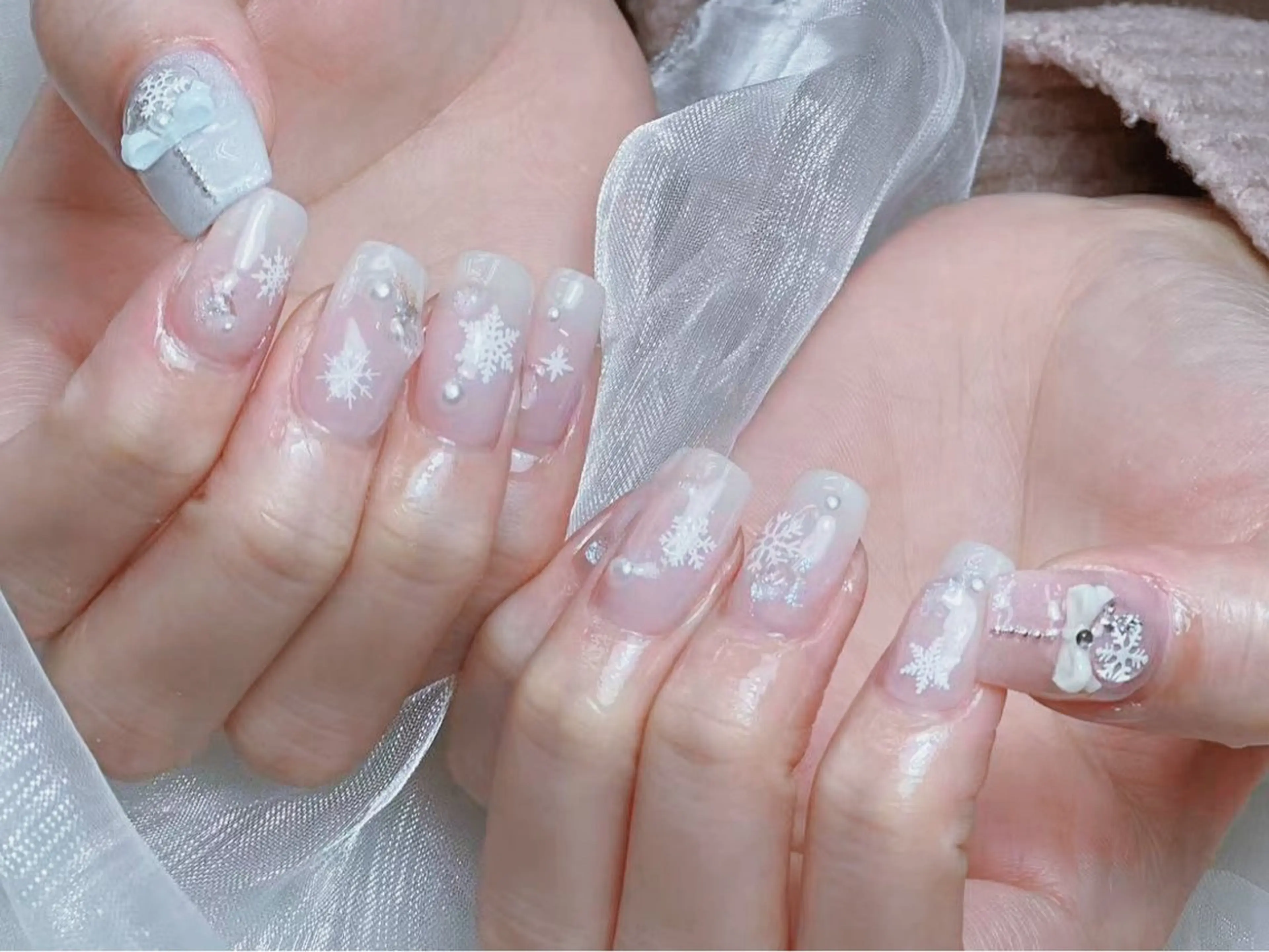 メンズ ネイル メンズ韓国風 アートネイル フレンチネイル ジェルネイル キラキラネイル ハンドネイル Bloom スカルプ専門店のネイルデザイン