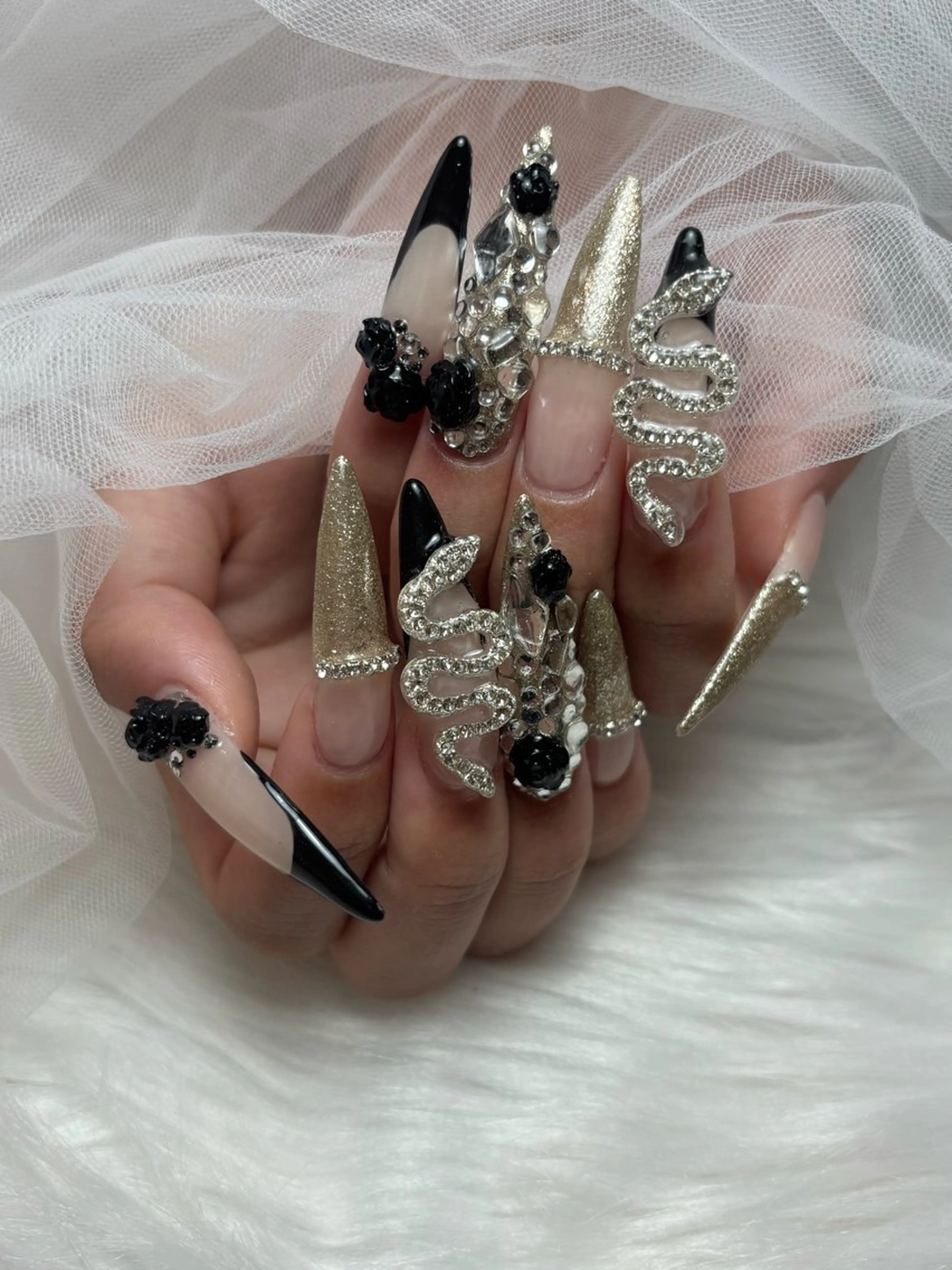 ロング ハンドネイル Conjunim MAMI🎀✨のネイルデザイン