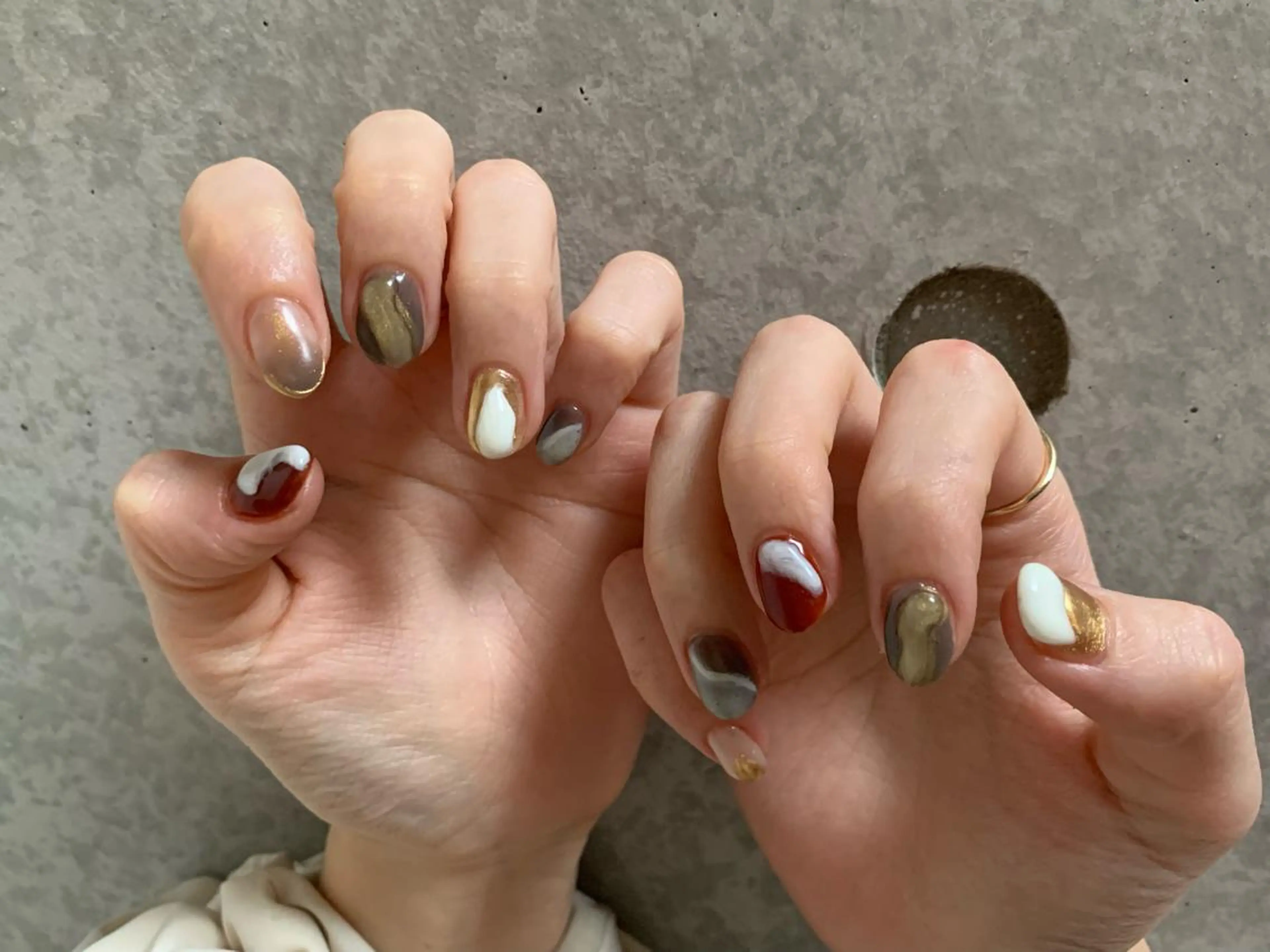 ネイル 持ち込み ニュアンスネイル ぷっくりネイル マキノ ユイのネイルデザイン