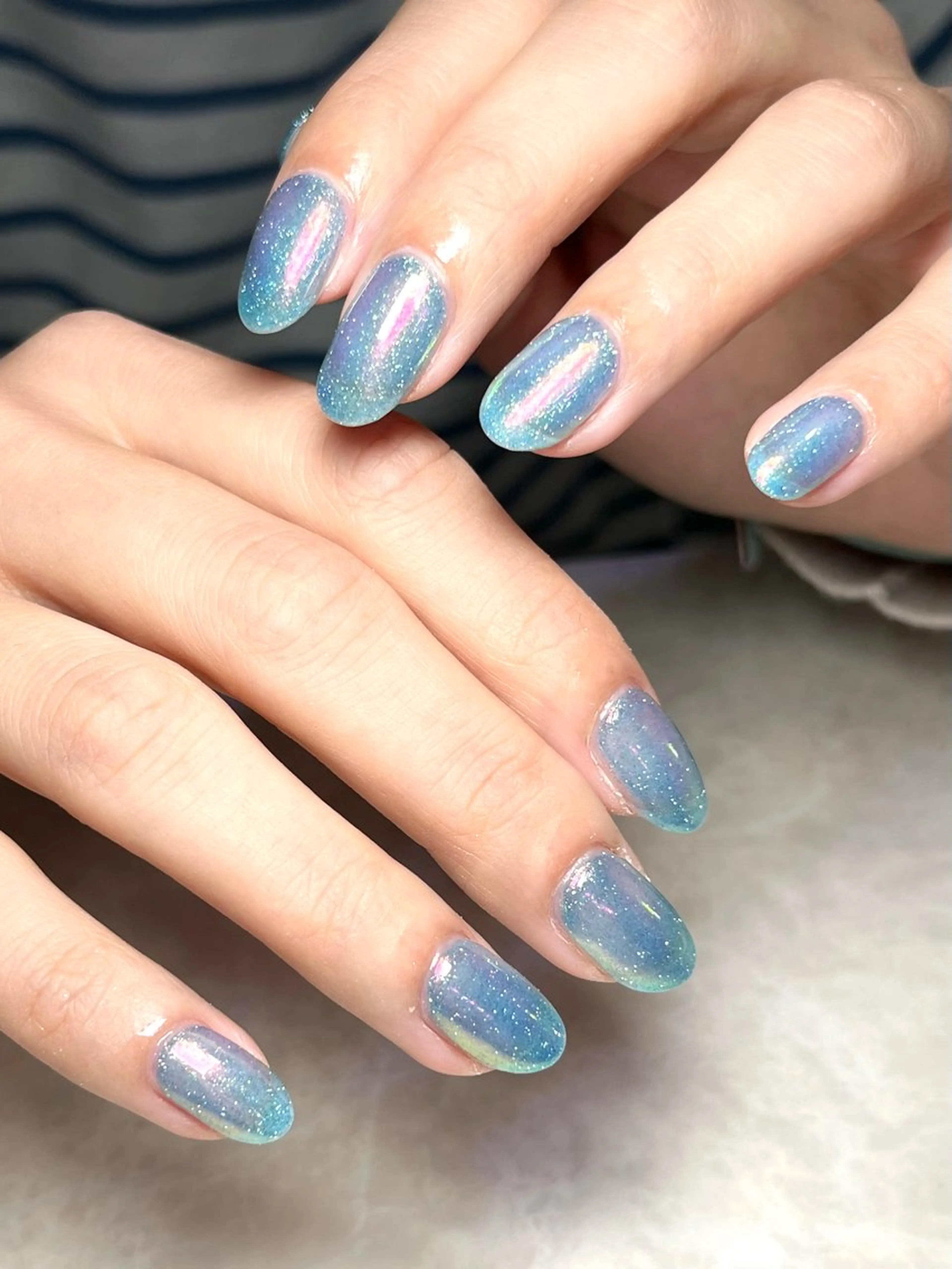 ネイル オーロラネイル フラッシュネイル ミラーネイル ワンカラーネイル 🌻Sunrich Fuka🌻のネイルデザイン