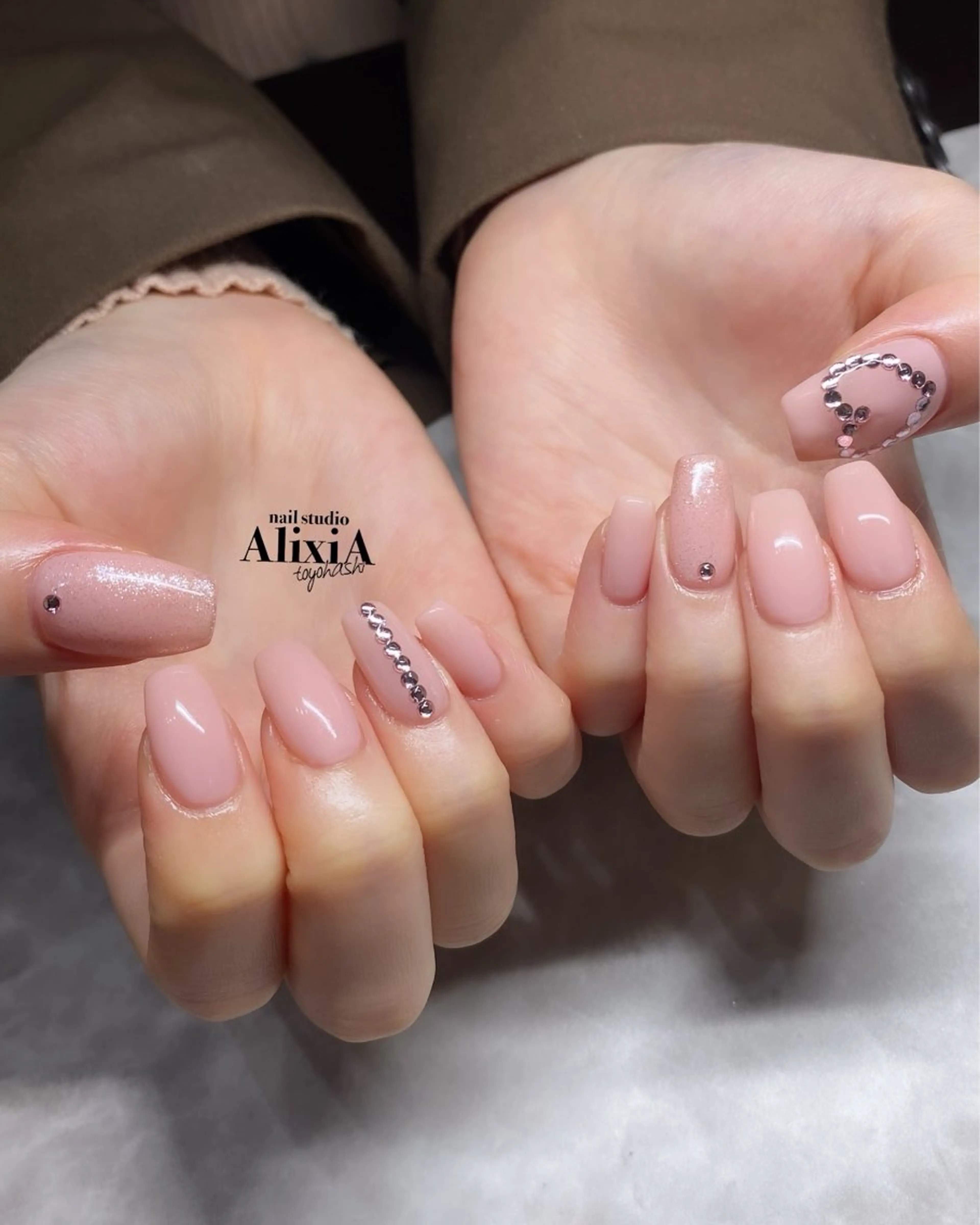 ネイル ハンドネイル AlixiA ゆみのネイルデザイン