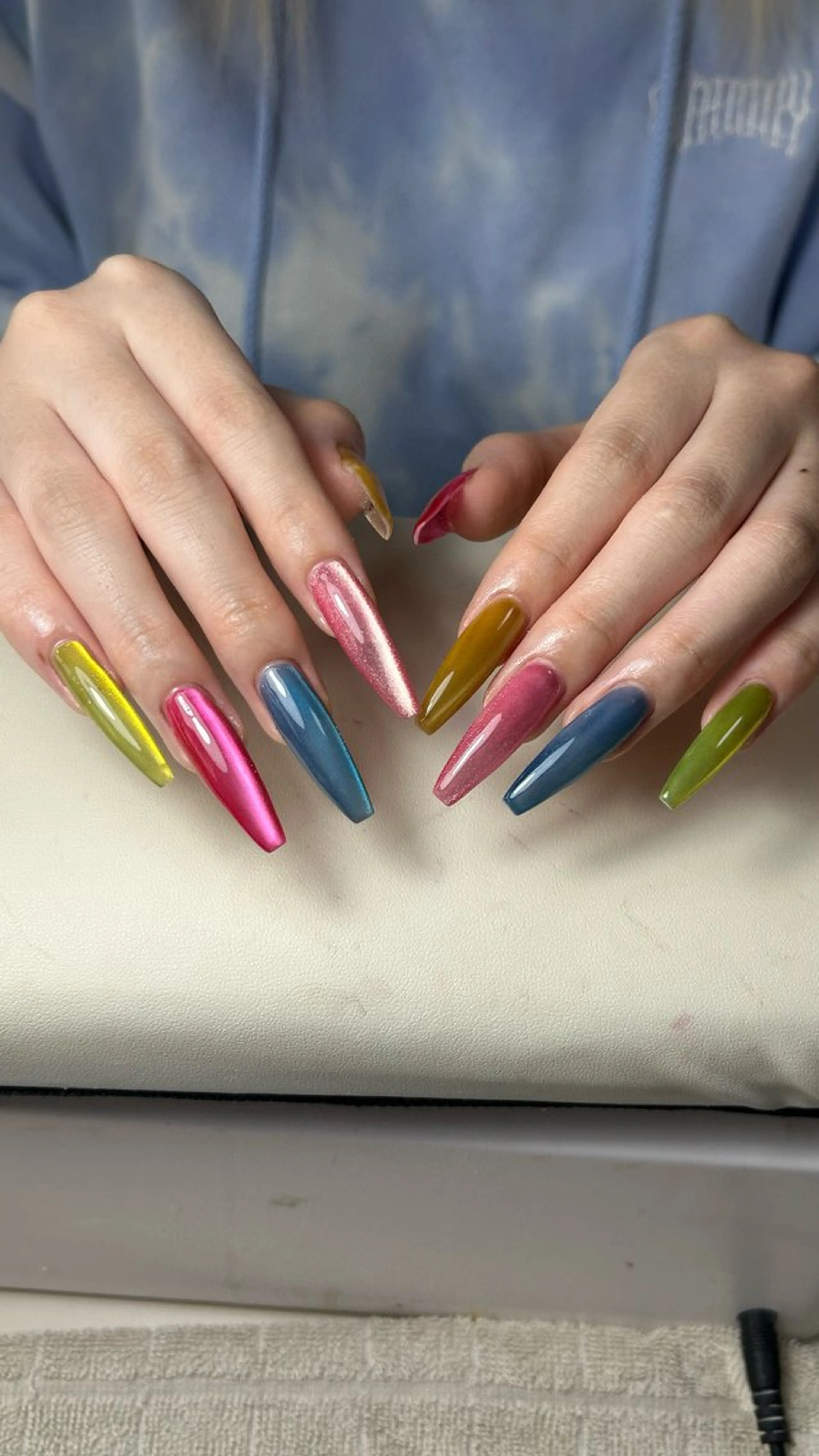 ネイル チークネイル フレンチネイル グラデーション 韓国ネイル マグネットネイル ハンドネイル Hana Nailのネイルデザイン