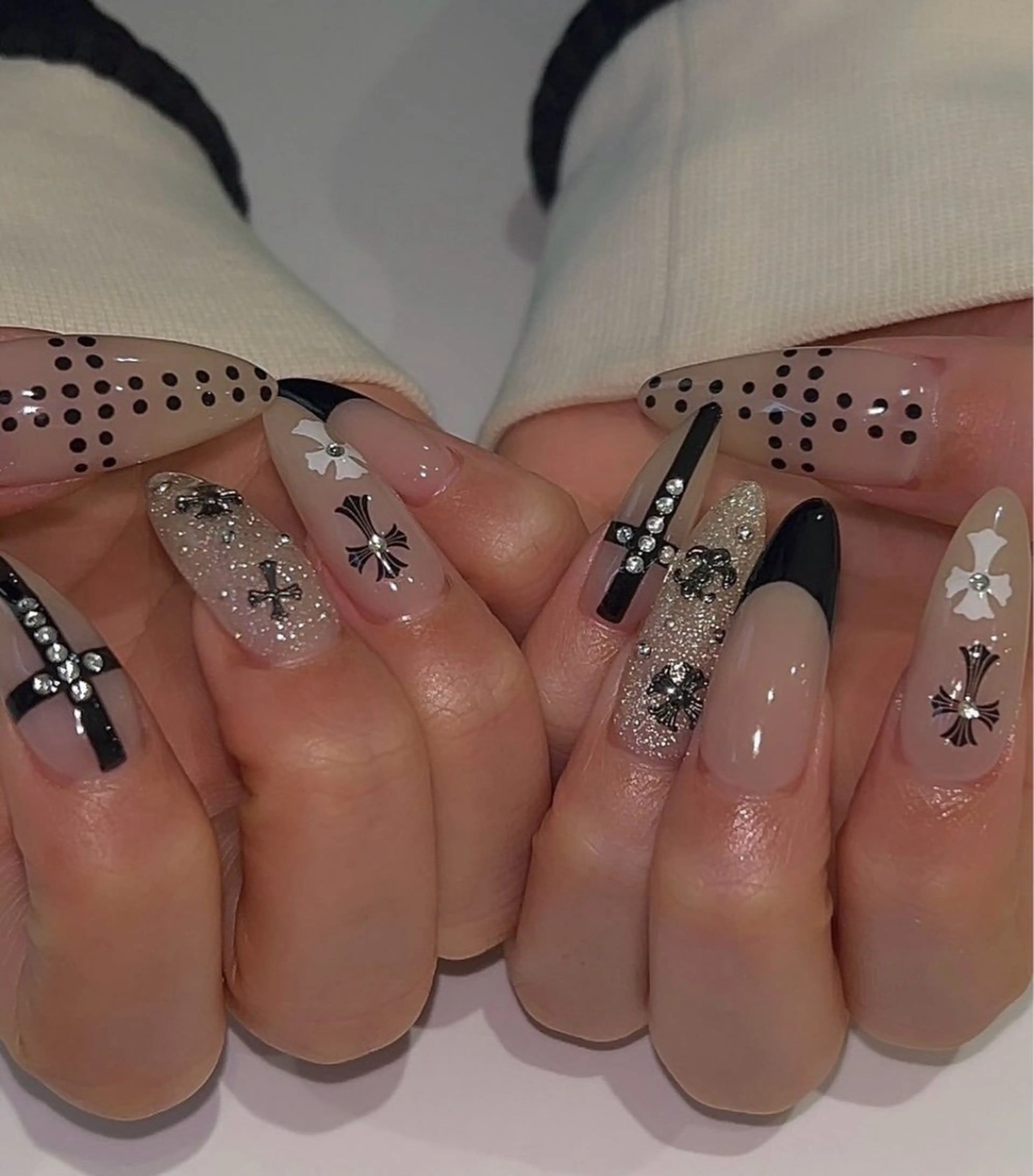 ネイル ハンドネイル Rina スカルプ専門店のネイルデザイン