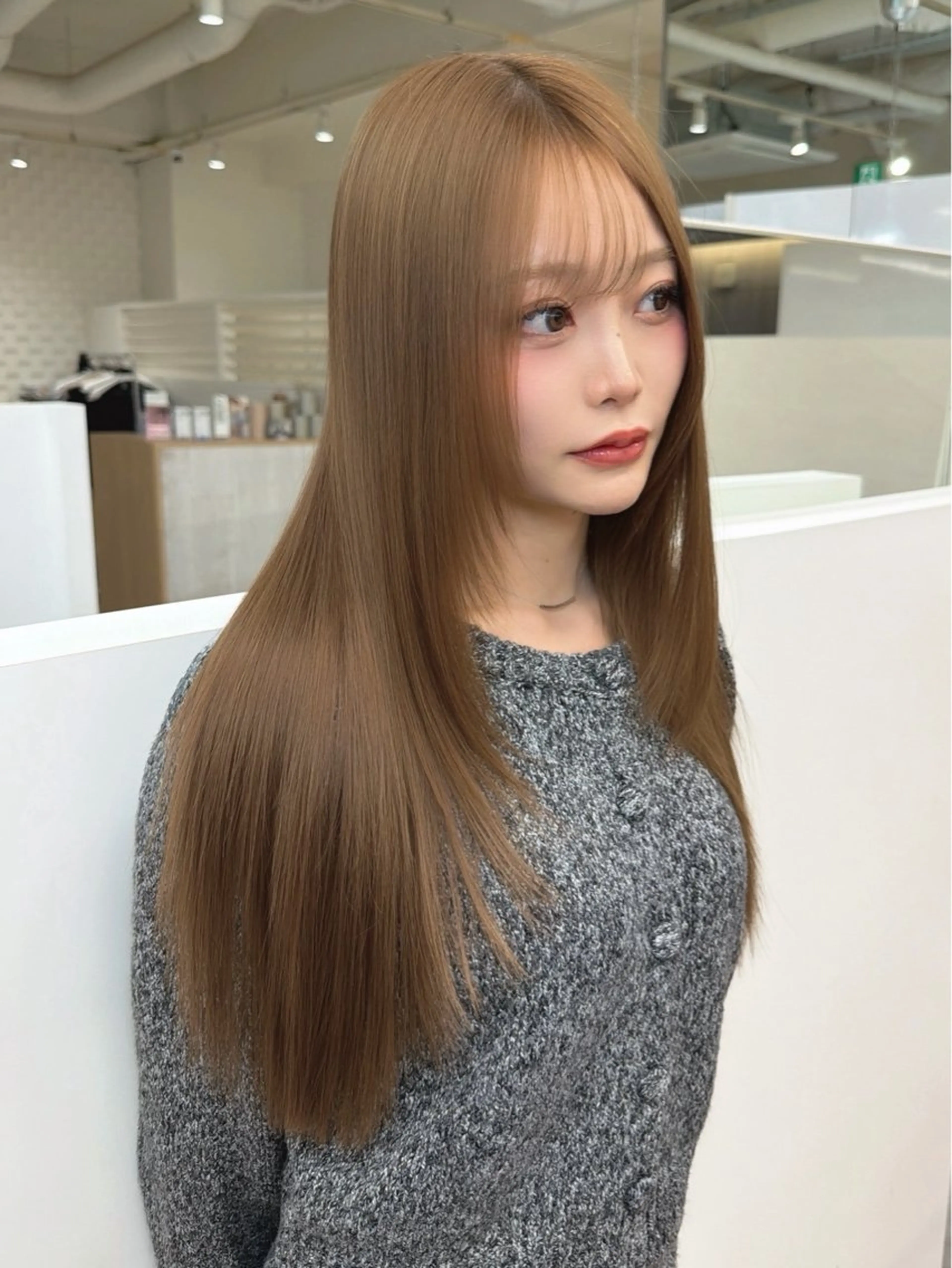 韓国ヘア/ワンホンヘアカット＋髪質改善トリートメントカラーの写真