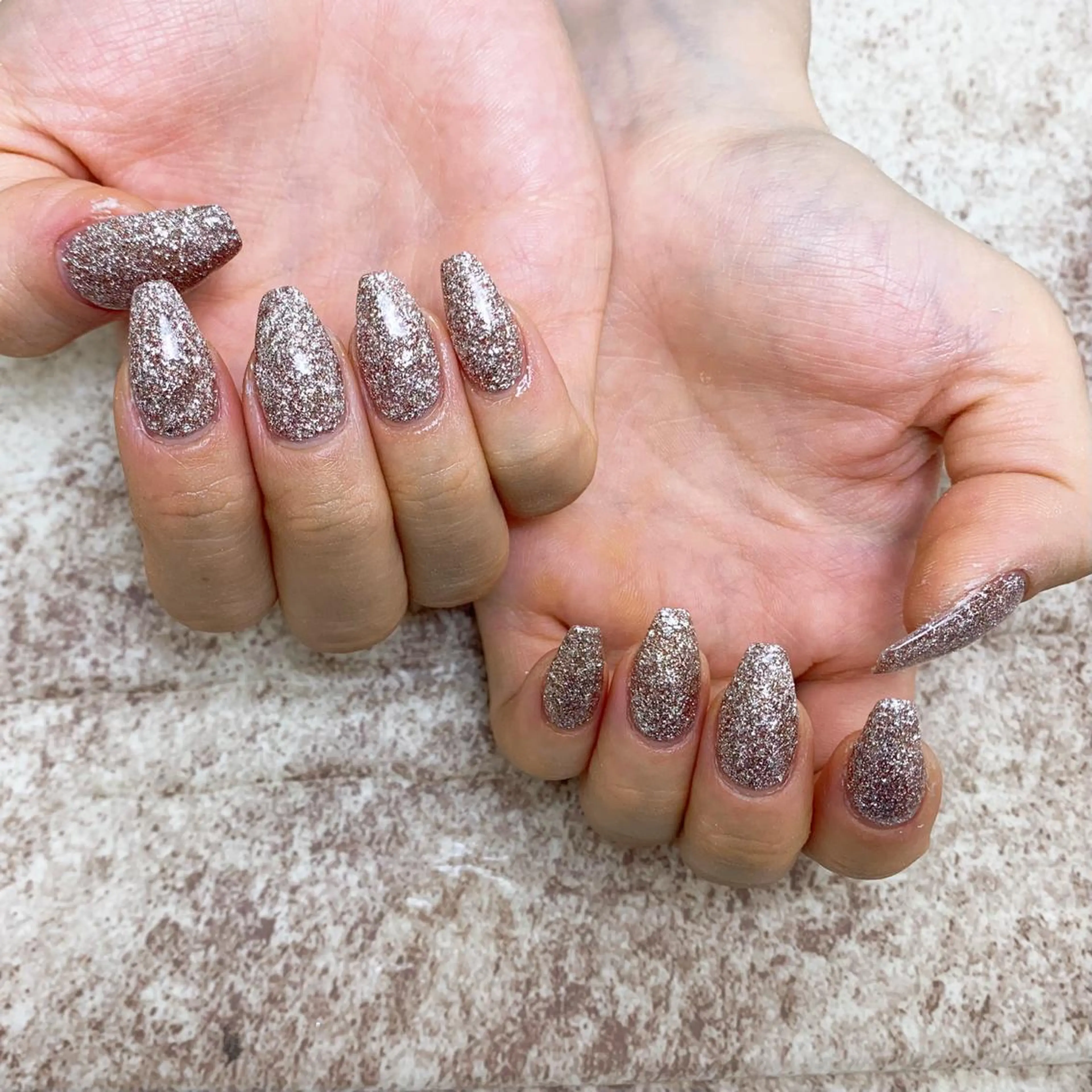 ネイル ラメ(グリッター) ワンカラーネイル シルバー ⭐︎休業中の練習⭐︎ JNA認定講師髙橋のネイルデザイン
