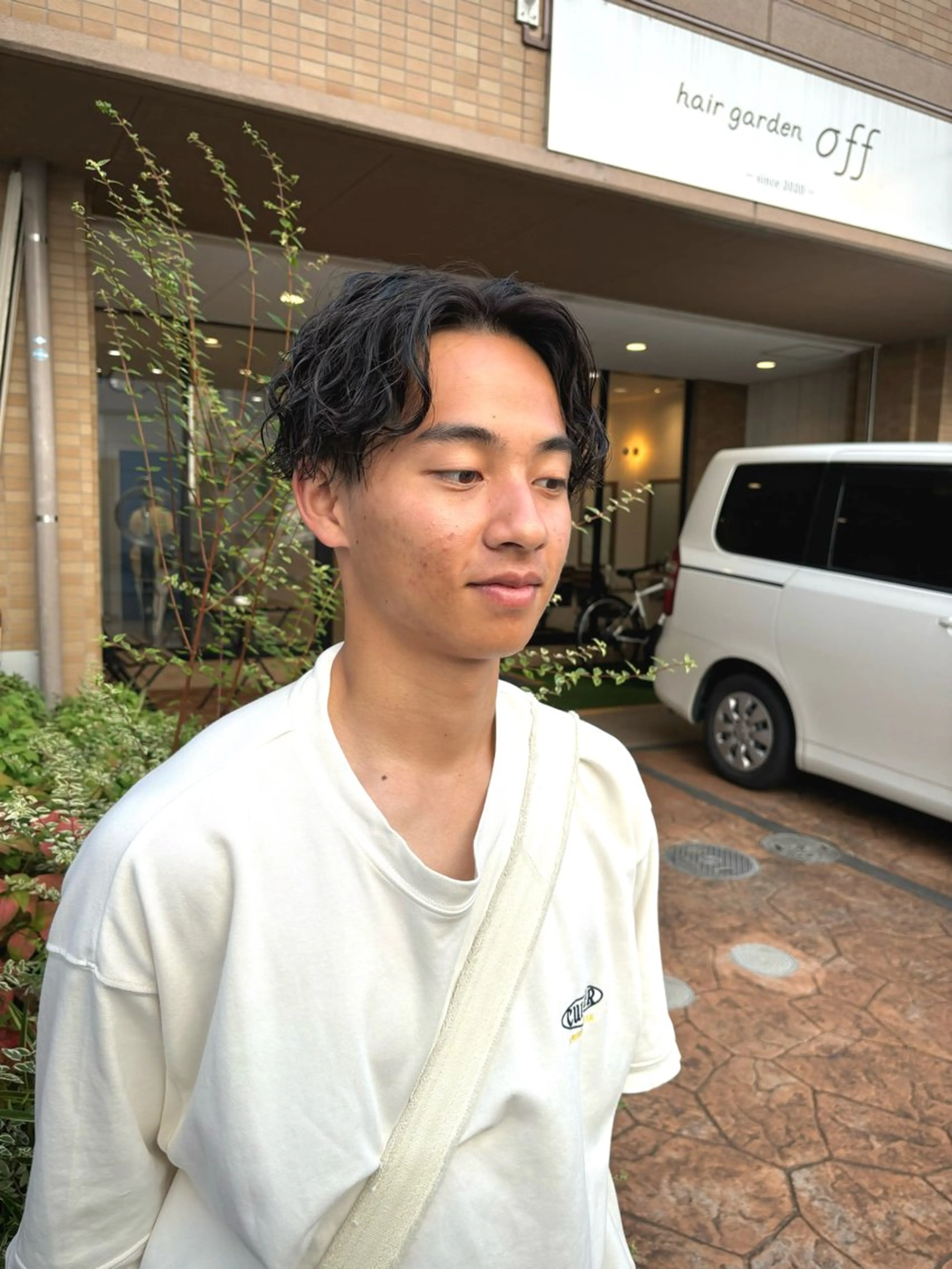 パーマ メンズ センターパート メンズパーマ ツイストスパイラルパーマ スパイラルパーマ 【メンズショート 特化】村斎　伶次のヘアスタイル