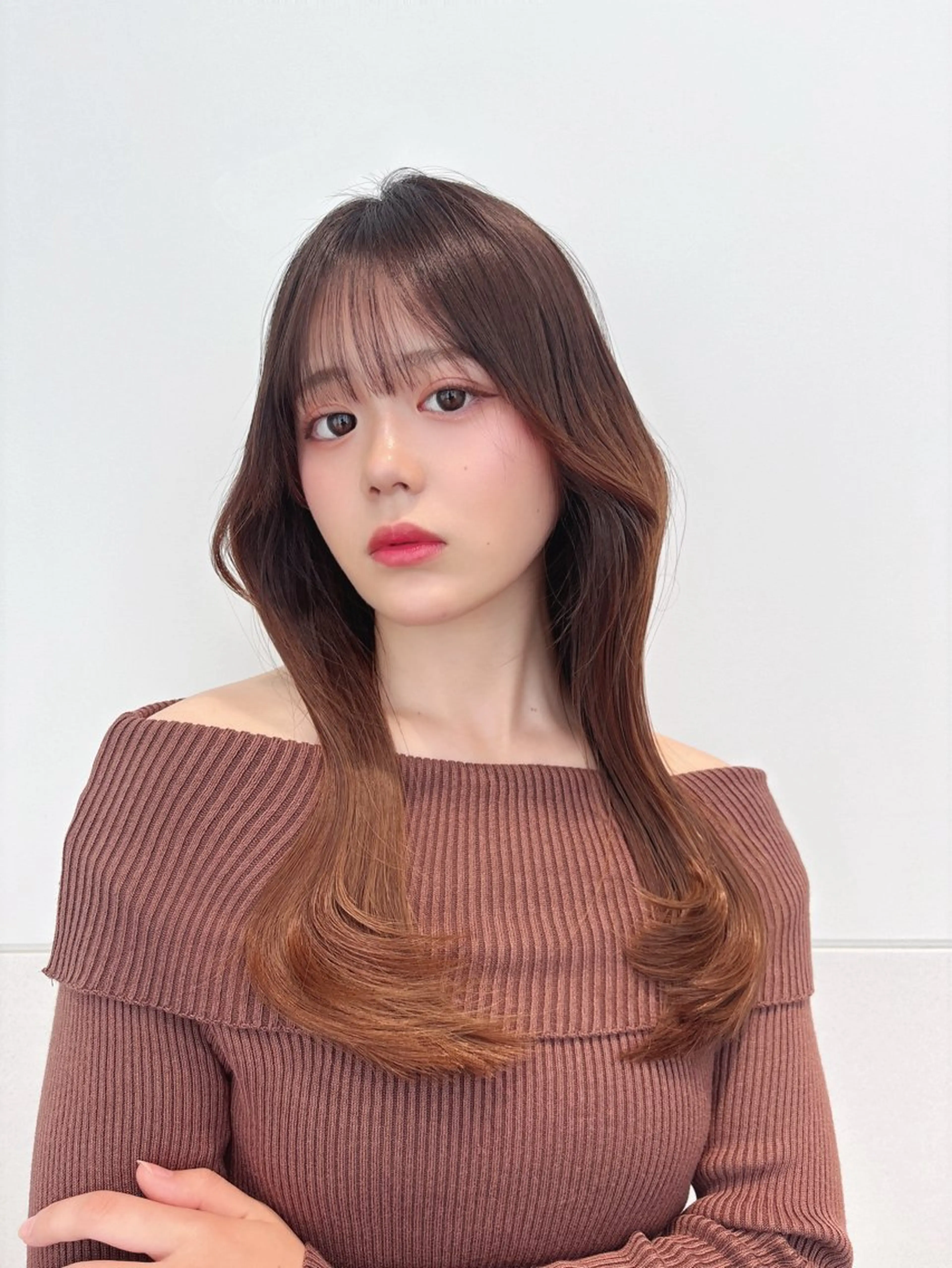 ミディアム カラー パーマ ベージュカラー ショコラベージュ 顔まわりレイヤー 顔周りカット レイヤーカット カット ヘアカラー 縮毛矯正 トリートメント 🍀本格ヘッドスパ 👑髪質改善🍀英司のヘアスタイル