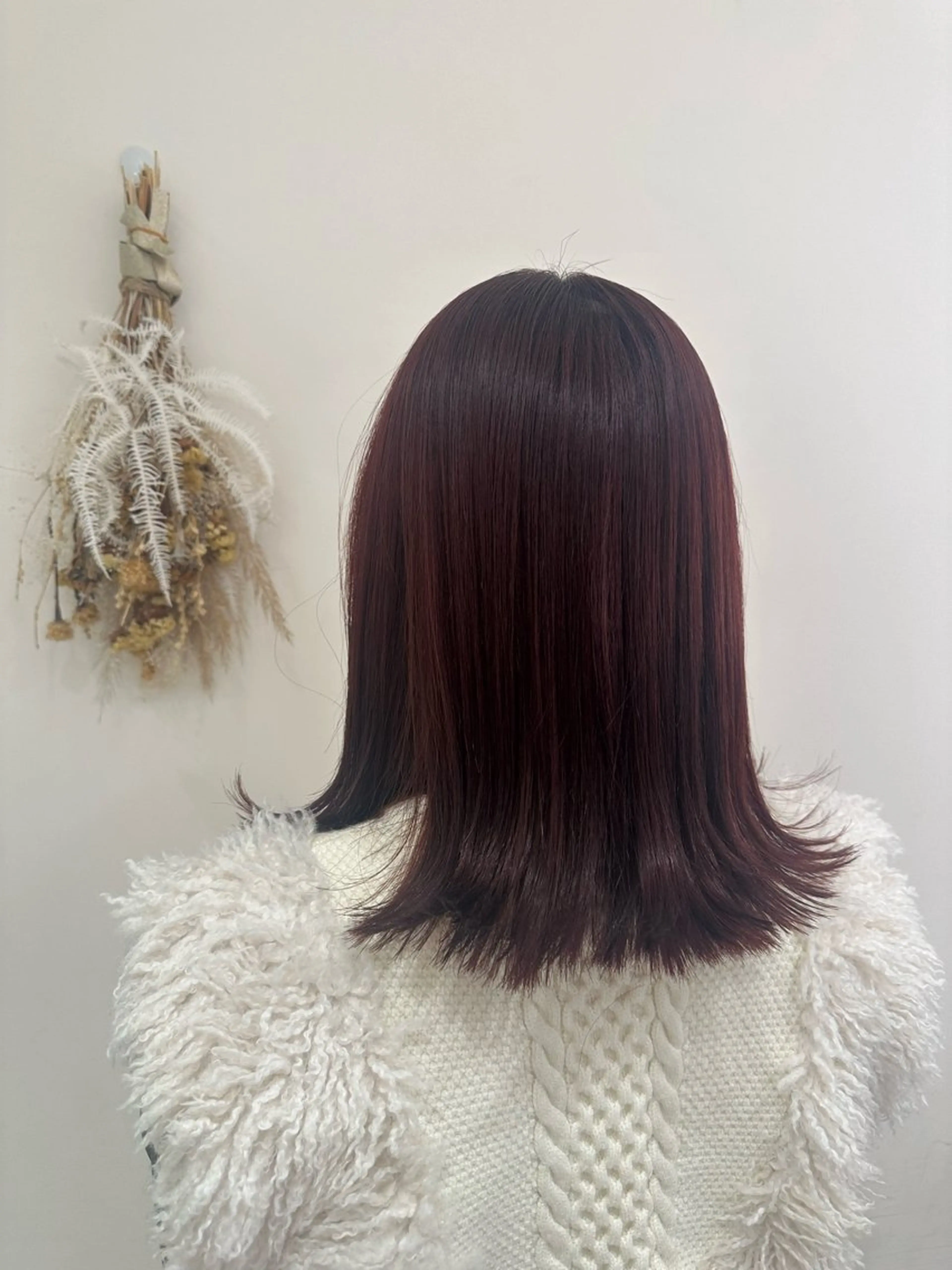 セミロング カラー タイトボブ個性派カラ ーAKANEのヘアスタイル