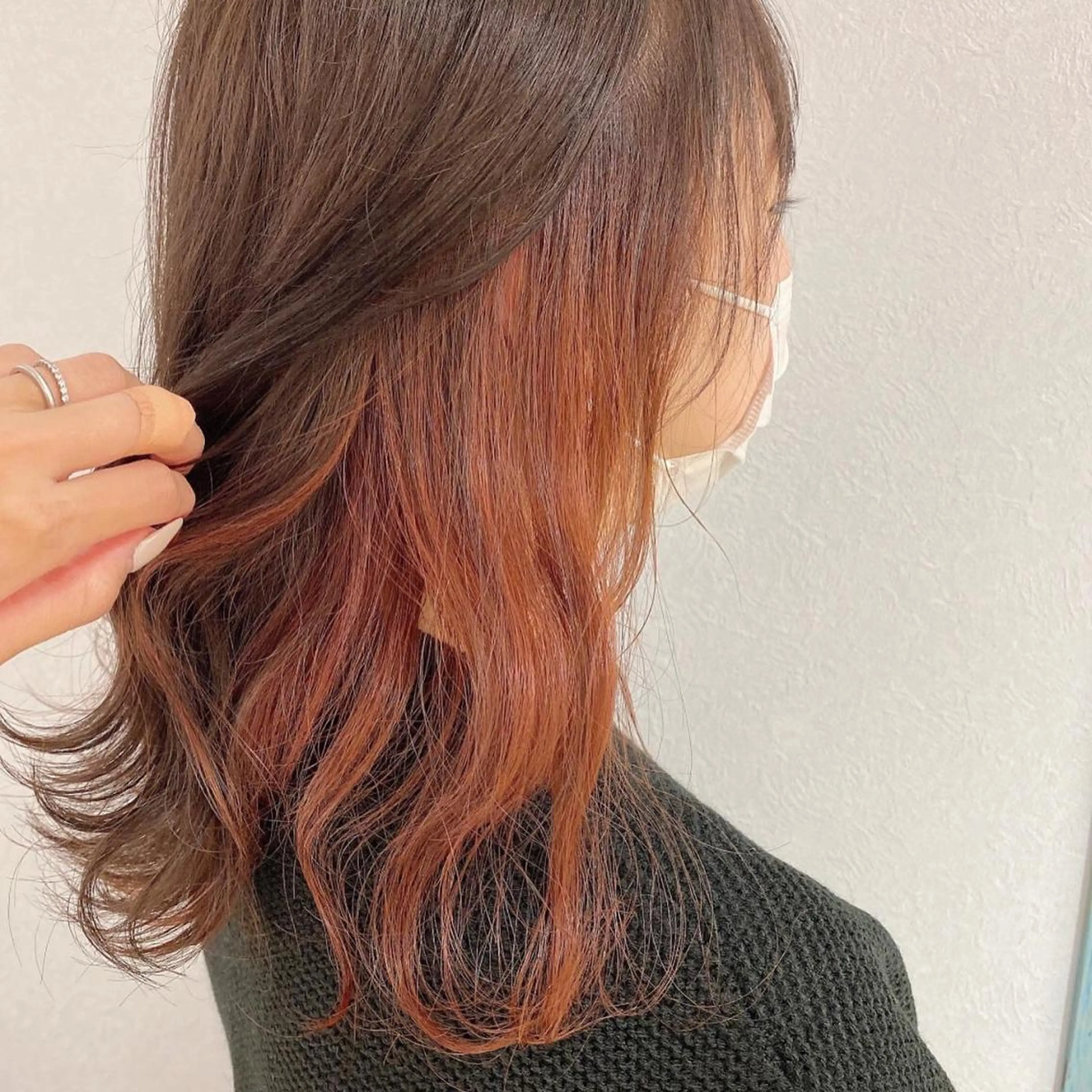 カラー 渡辺 麻衣のヘアスタイル