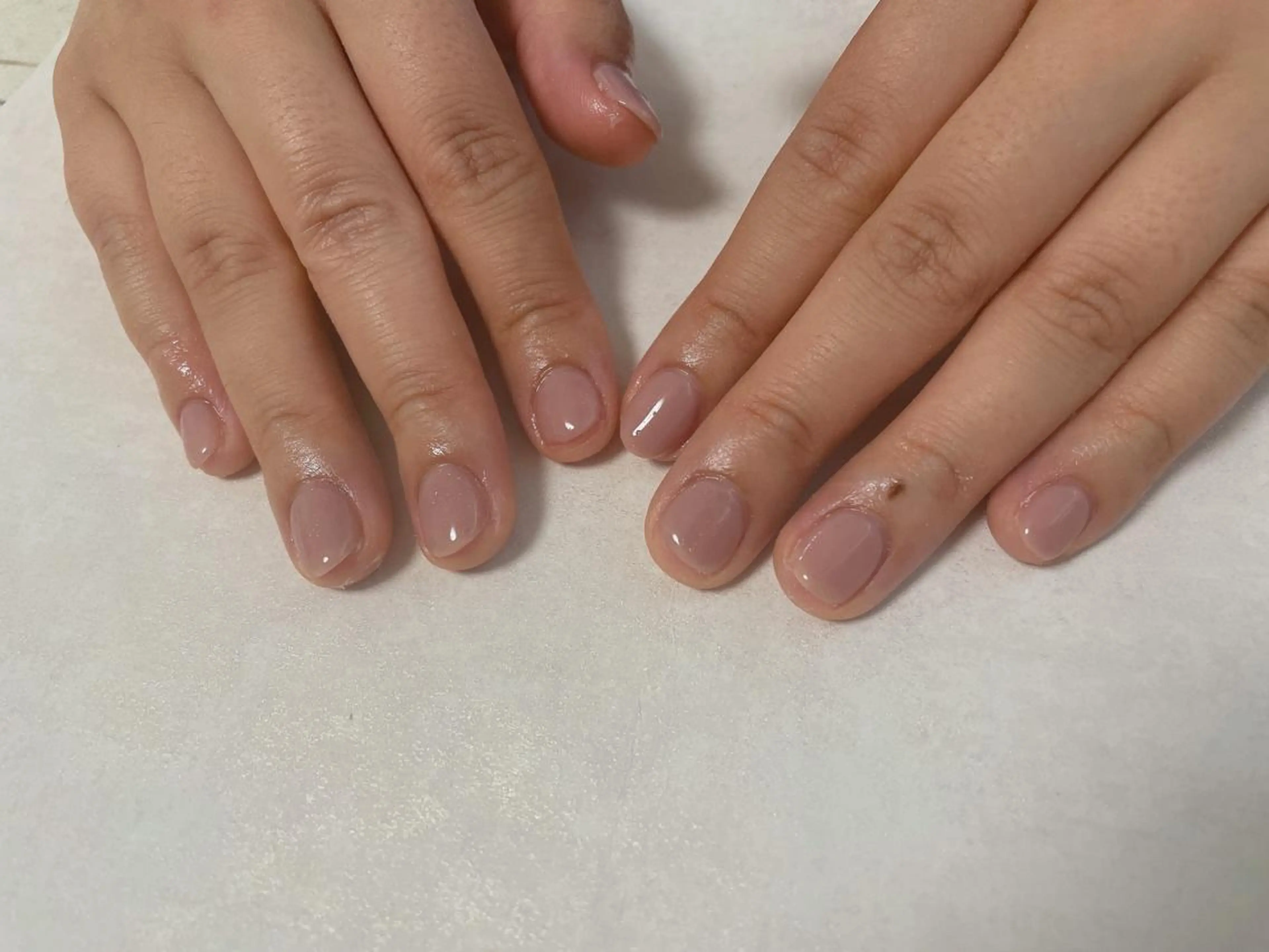 ネイル オーロラネイル フラワーネイル フットネイル フレンチネイル ジェルネイル ハンドネイル mogunail &blowのネイルデザイン