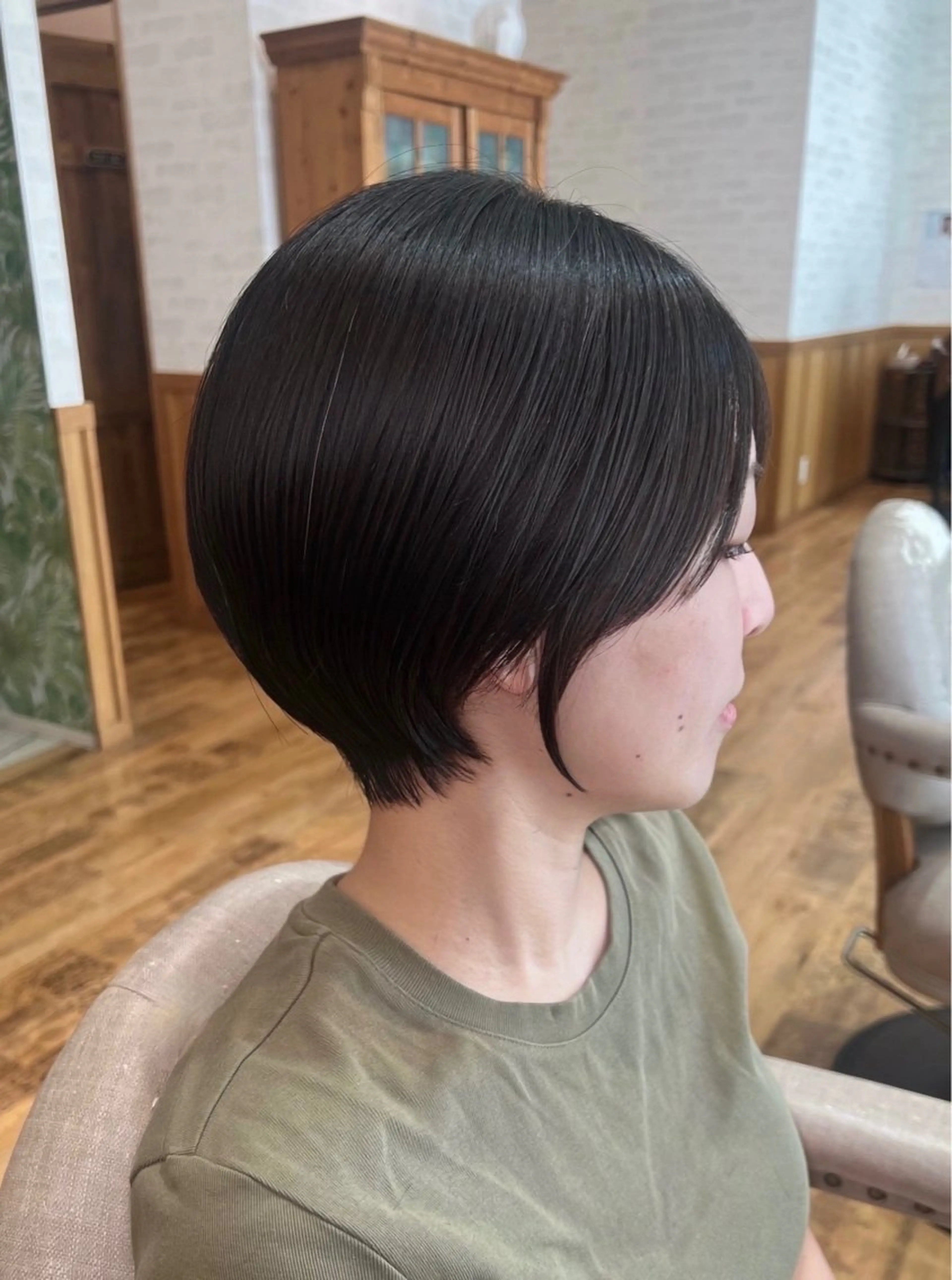 ショート 顔周りカット/透明感 カラー🤍大塚蛍のヘアスタイル