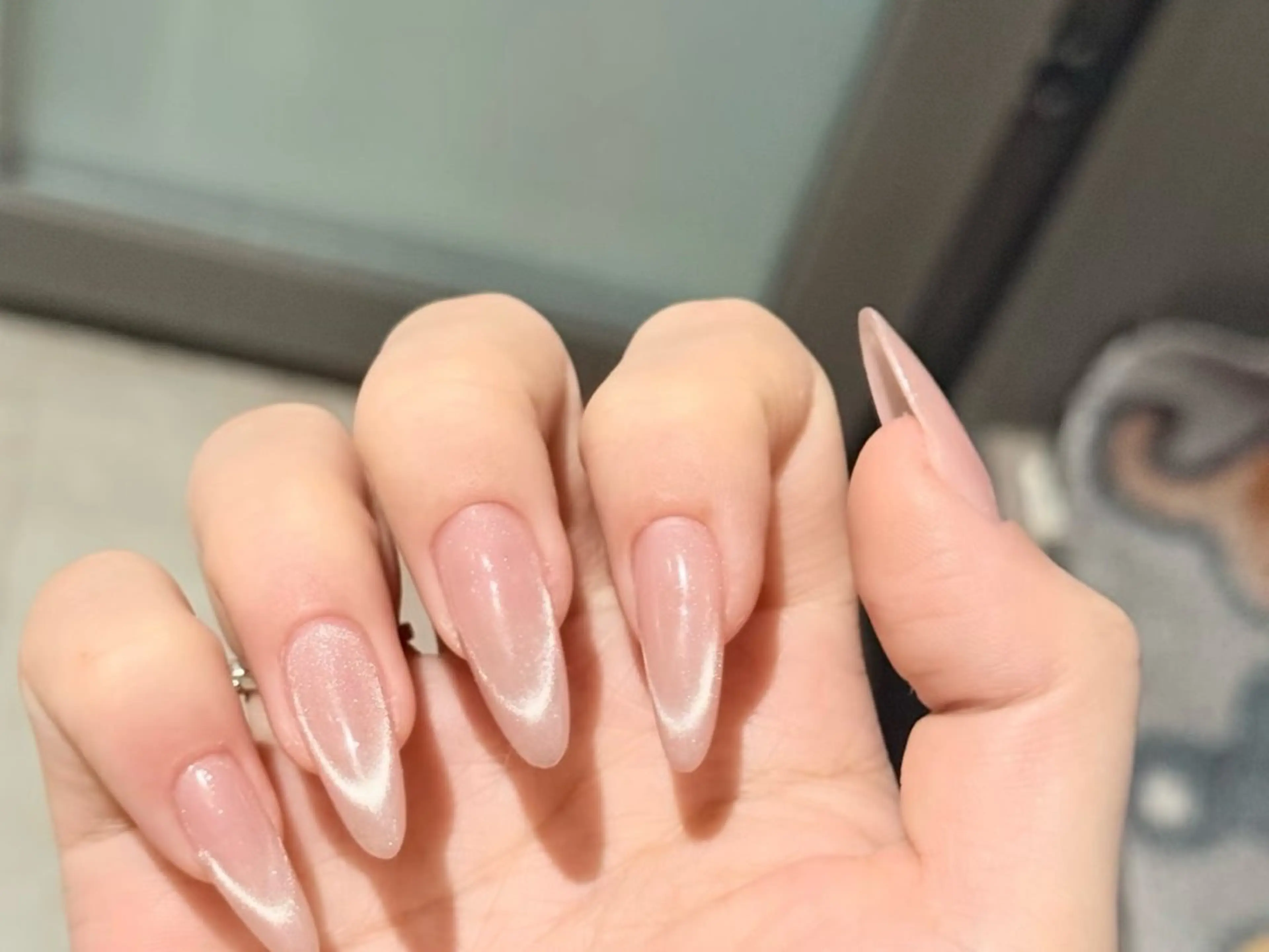 ミディアム ハンドネイル Atelier nail salonのネイルデザイン
