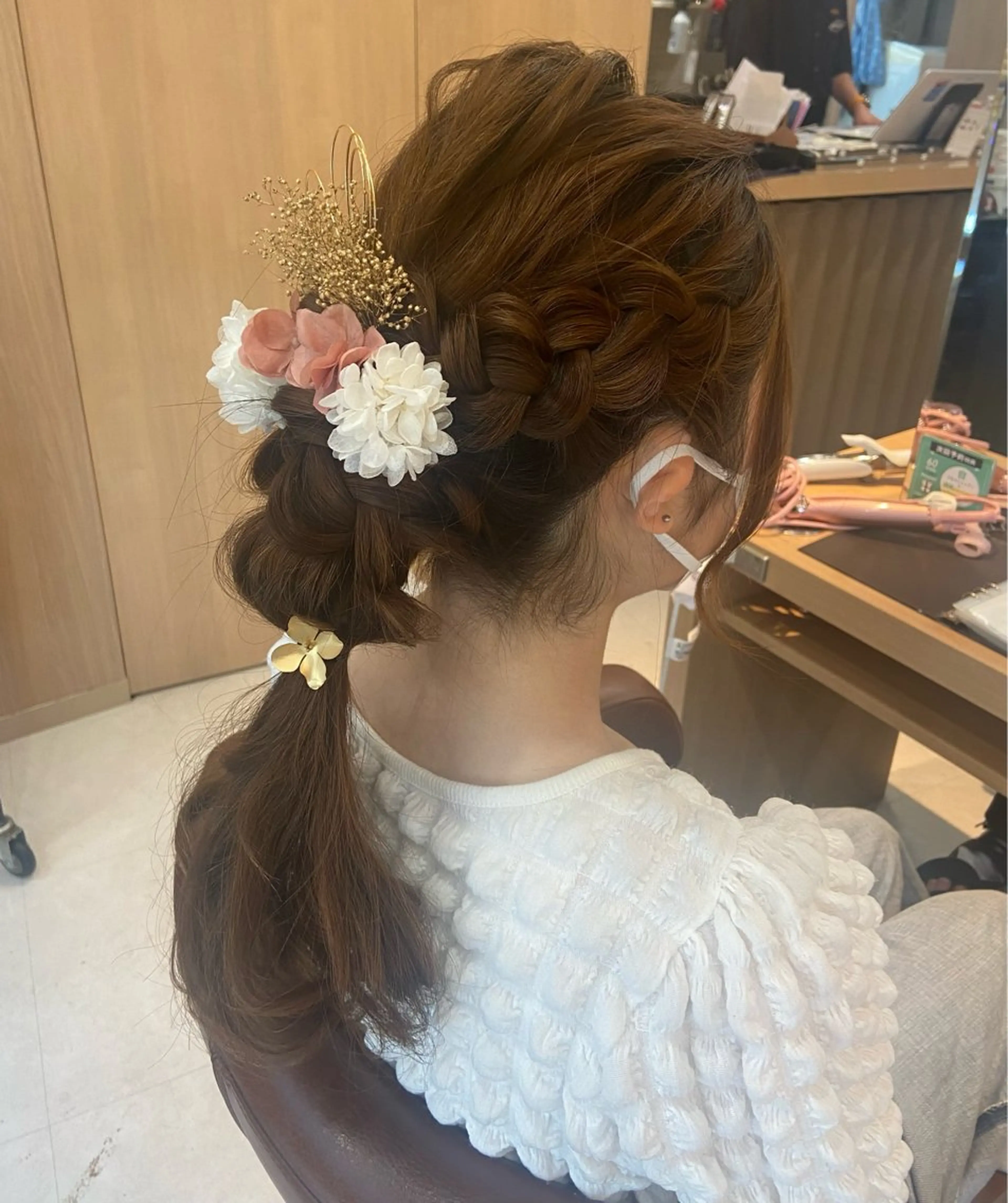 セミロング ヘアアレンジ 大八木 美咲のヘアスタイル