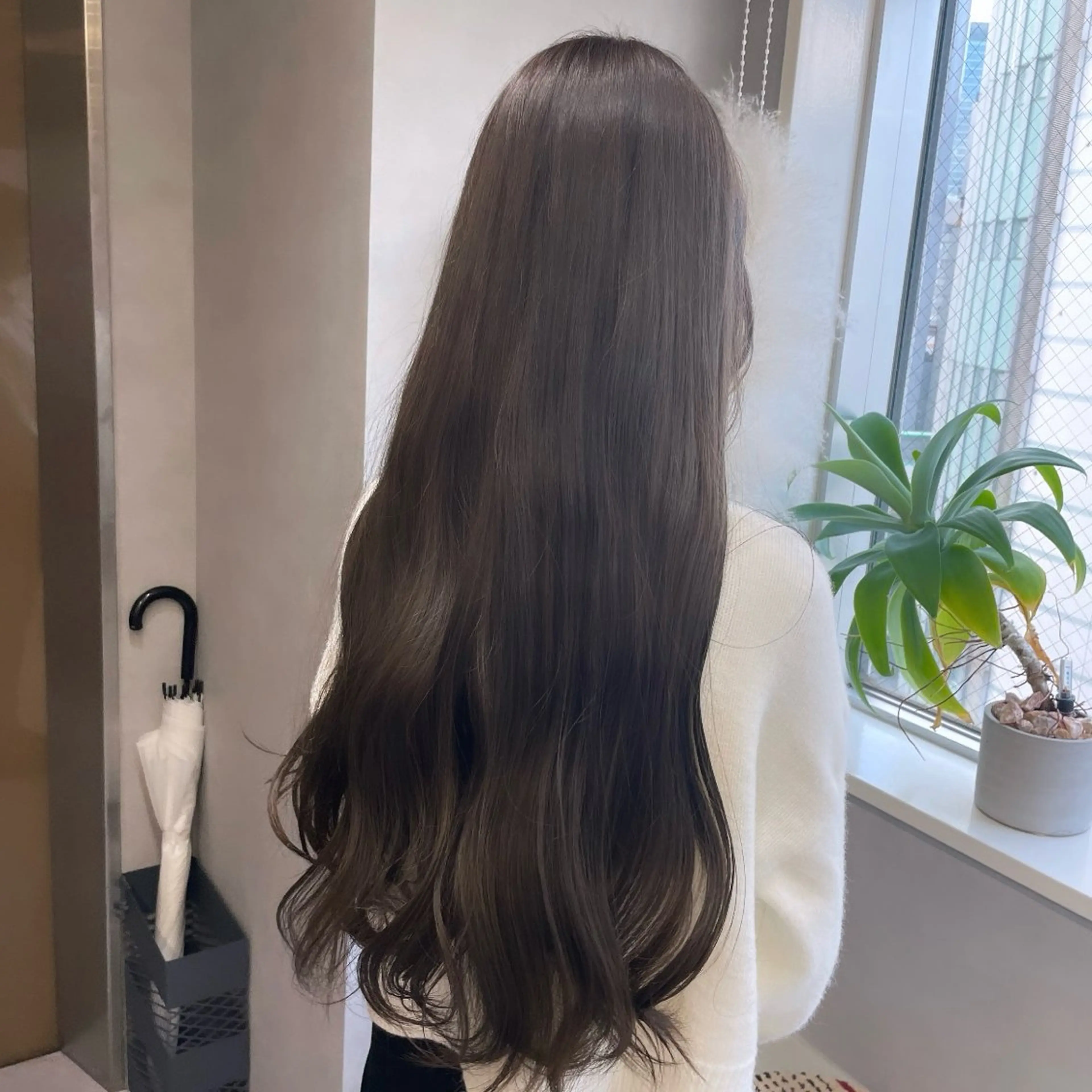 ロング カラー ブリーチ 透明感カラー グレージュ ヘアカラー Rui/透明感カラー 暖色/レイヤーカットのヘアスタイル