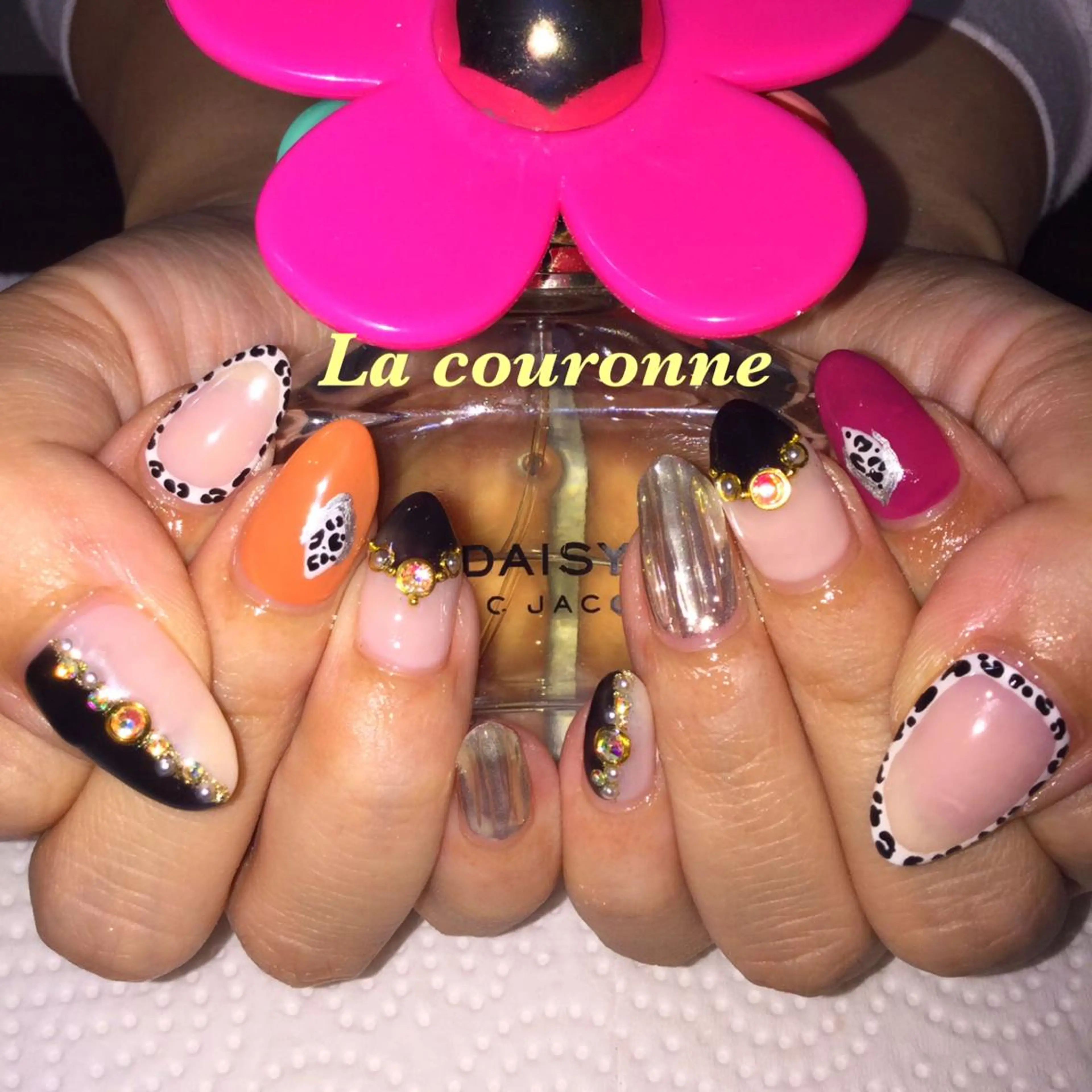 ネイル ハンドネイル Lacouronne NATSUMIのネイルデザイン