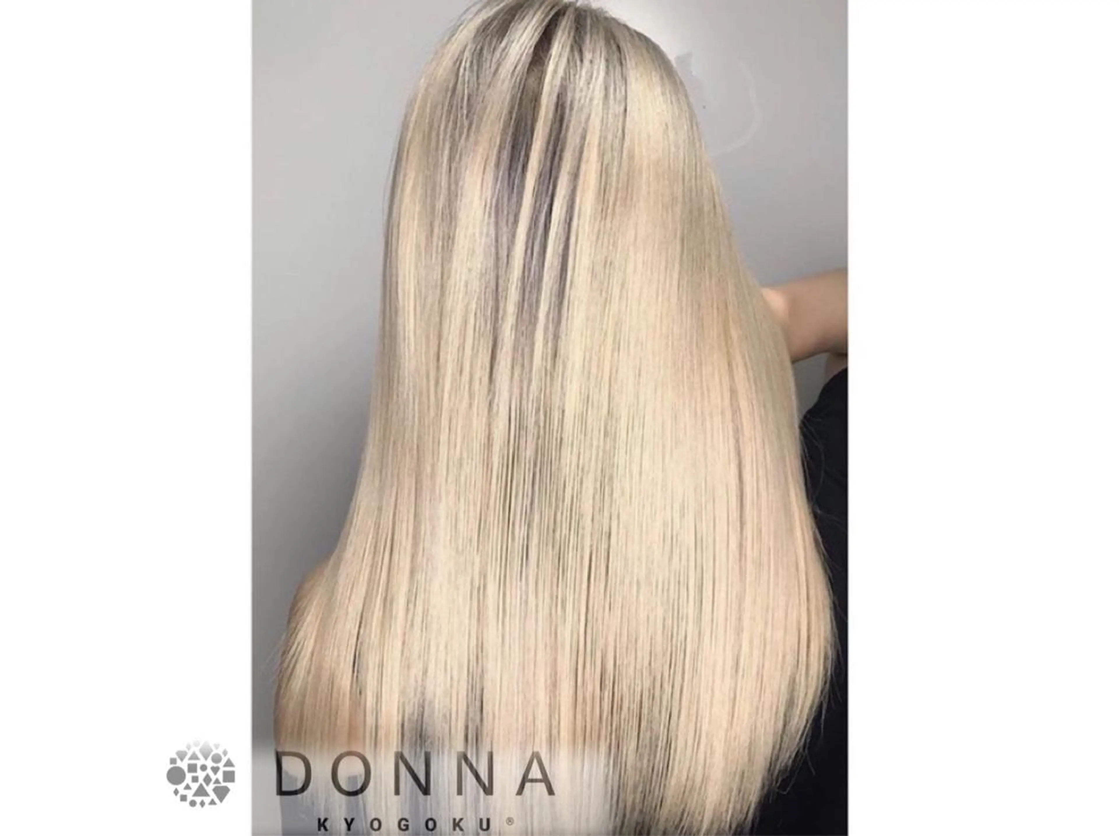 酸性ストレート髪質改善ヘアエステトリートメント　33000（ブリーチ毛）の写真