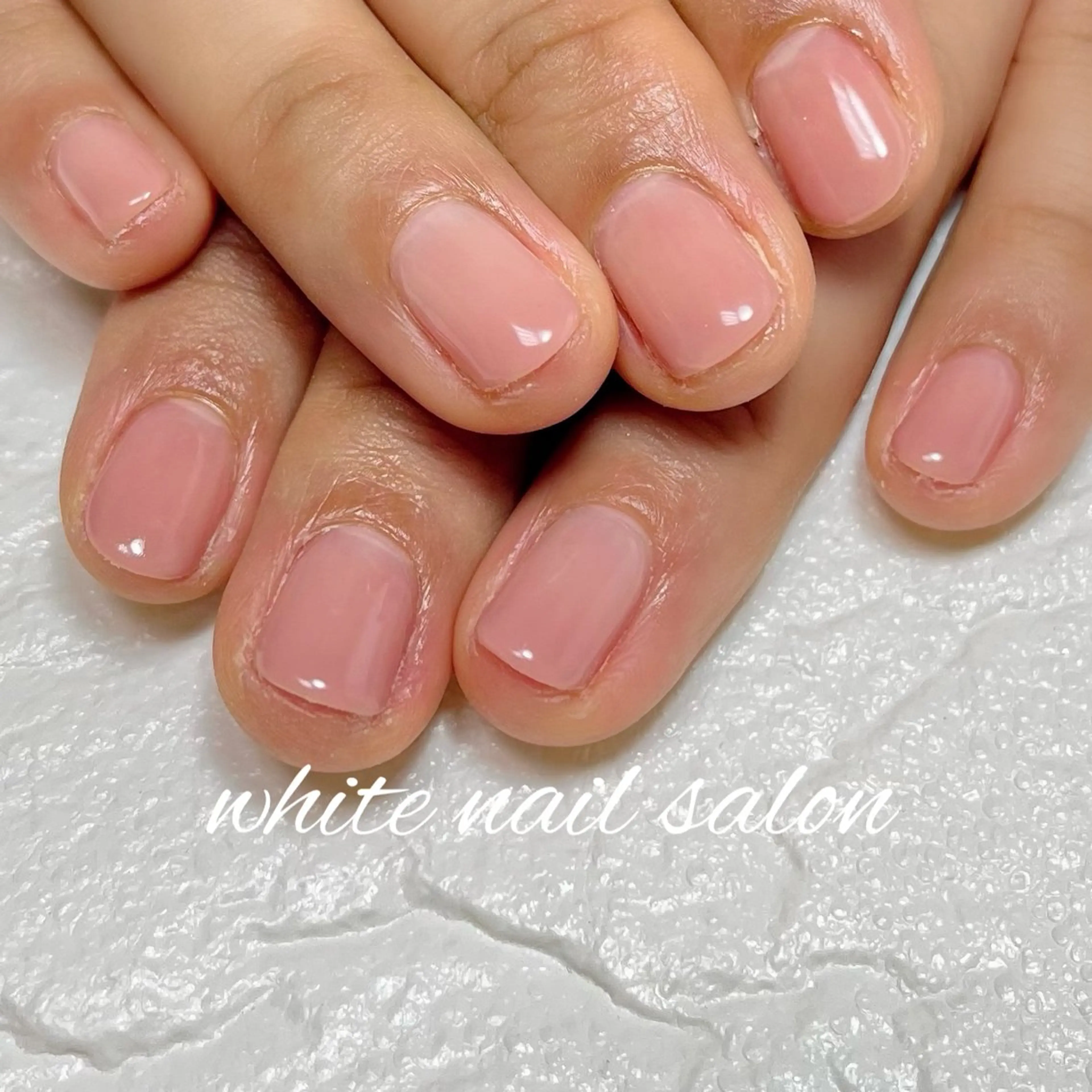 ネイル ラメ(グリッター) シンプルネイル white nail salonのネイルデザイン