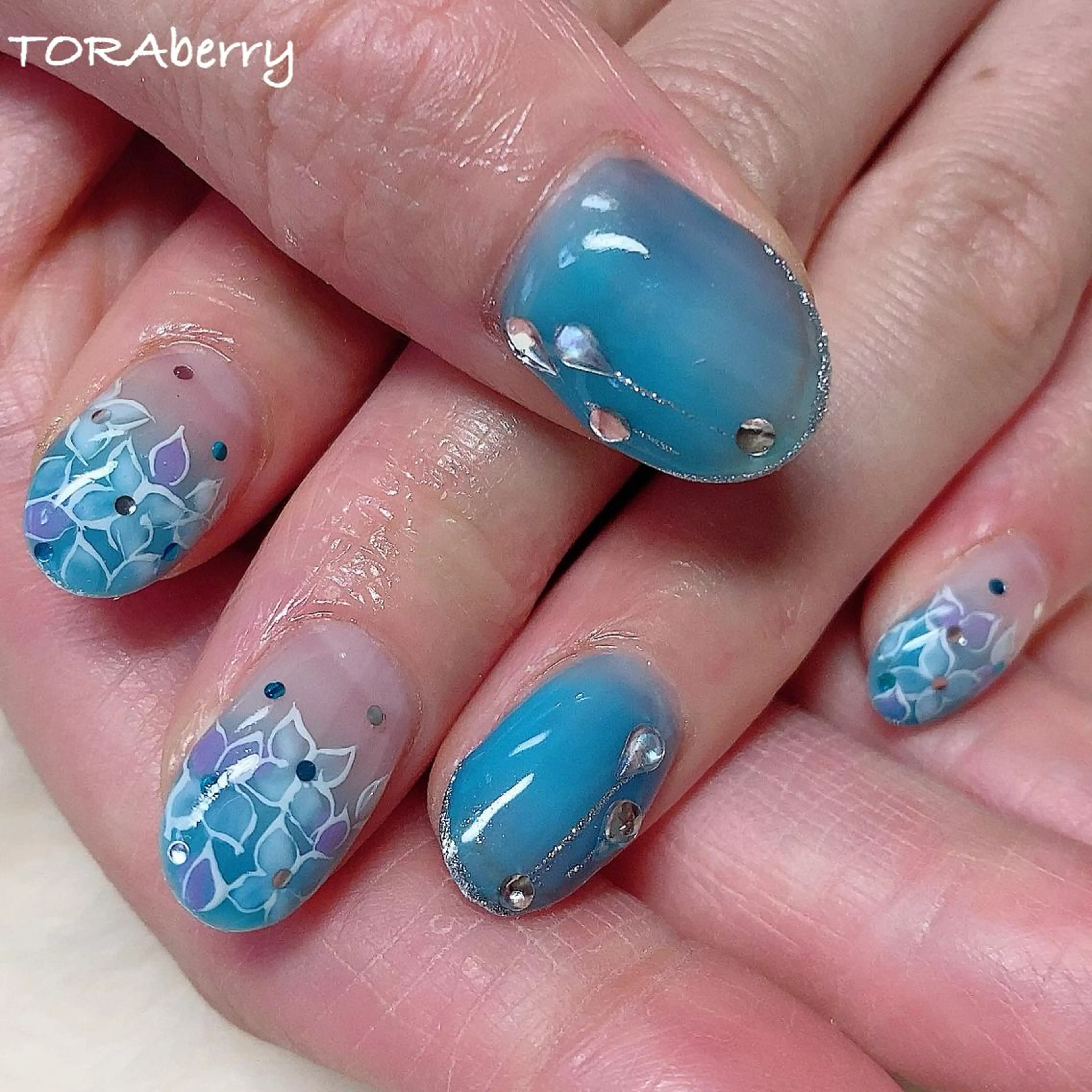 ネイル ハンドネイル ネイリスト なつみのネイルデザイン