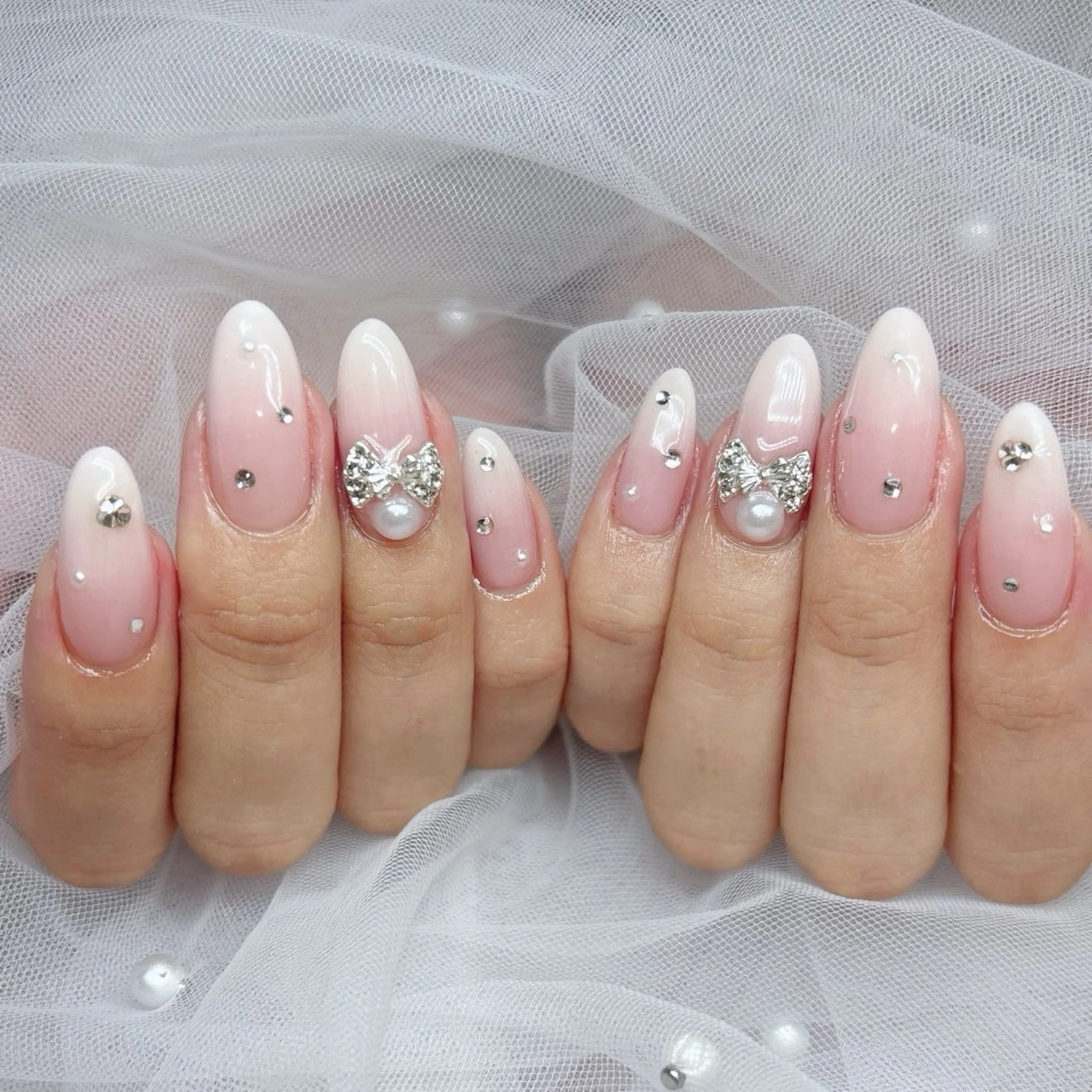 ネイル ストーンネイル ワンホンネイル ハンドネイル ハンドケア 心斎橋Salon Epokkuのネイルデザイン