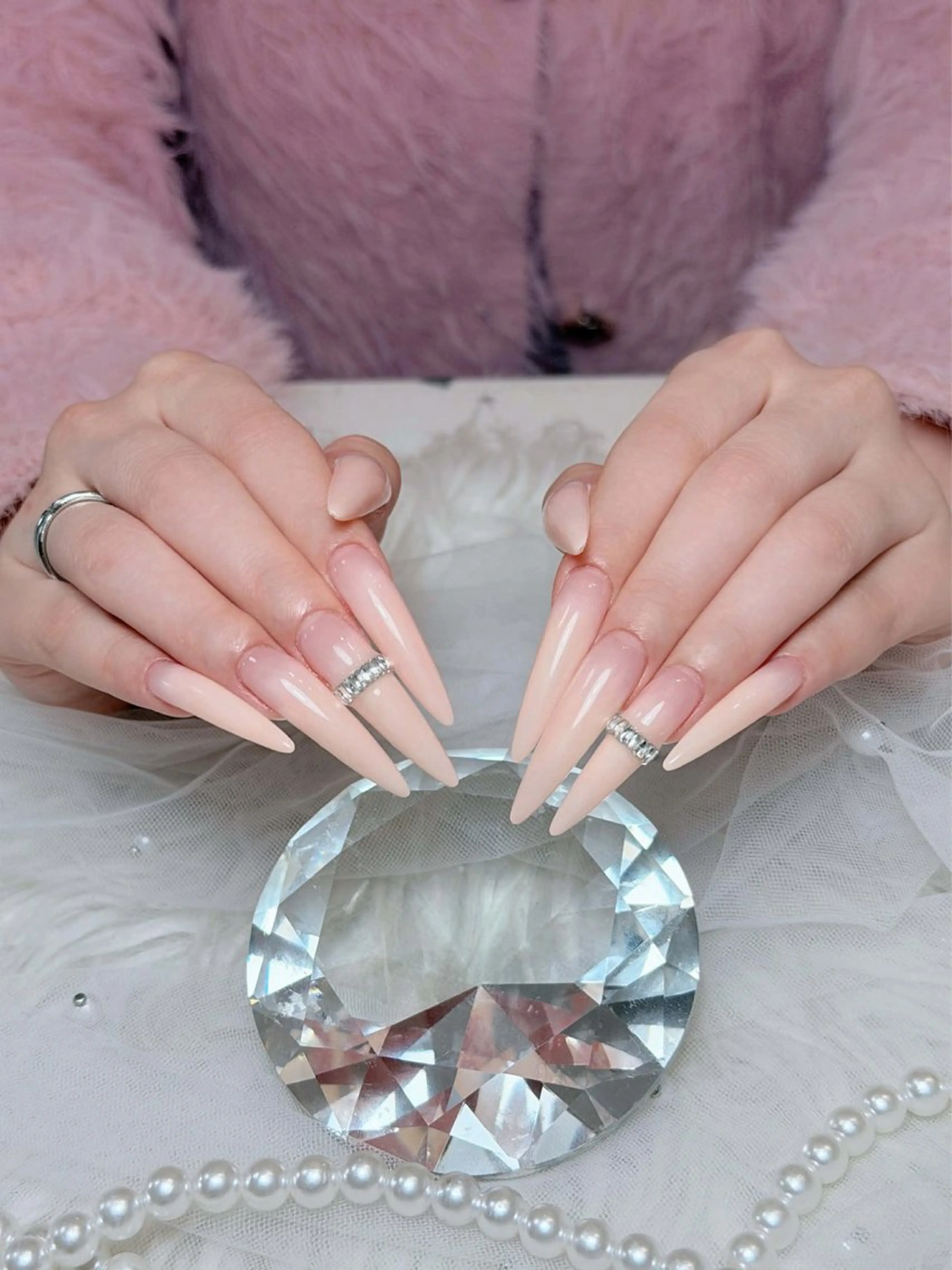 ネイル チークネイル ドット フレンチネイル グラデーション ハート ハンドネイル Julli NailStudioのネイルデザイン