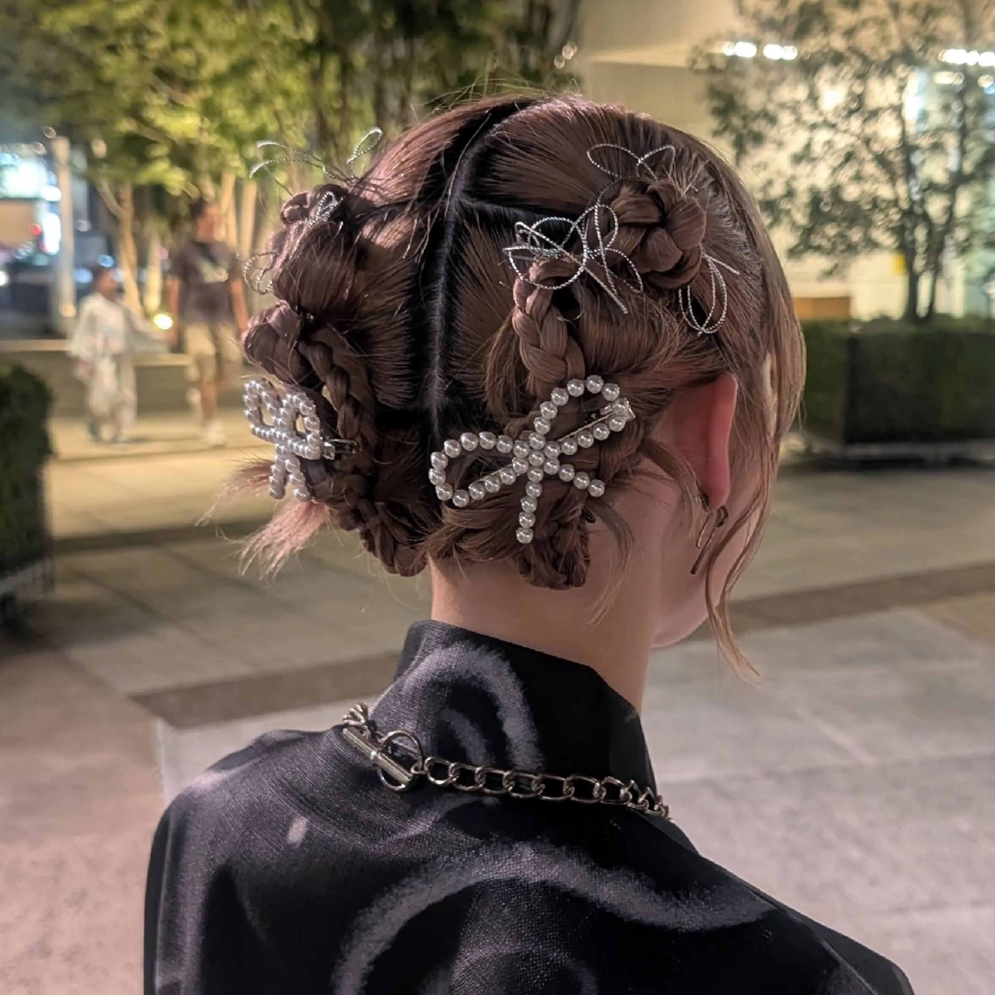 セミロング ヘアアレンジ 彩桜/艶カラー/小顔 に見せるカット✂のヘアスタイル