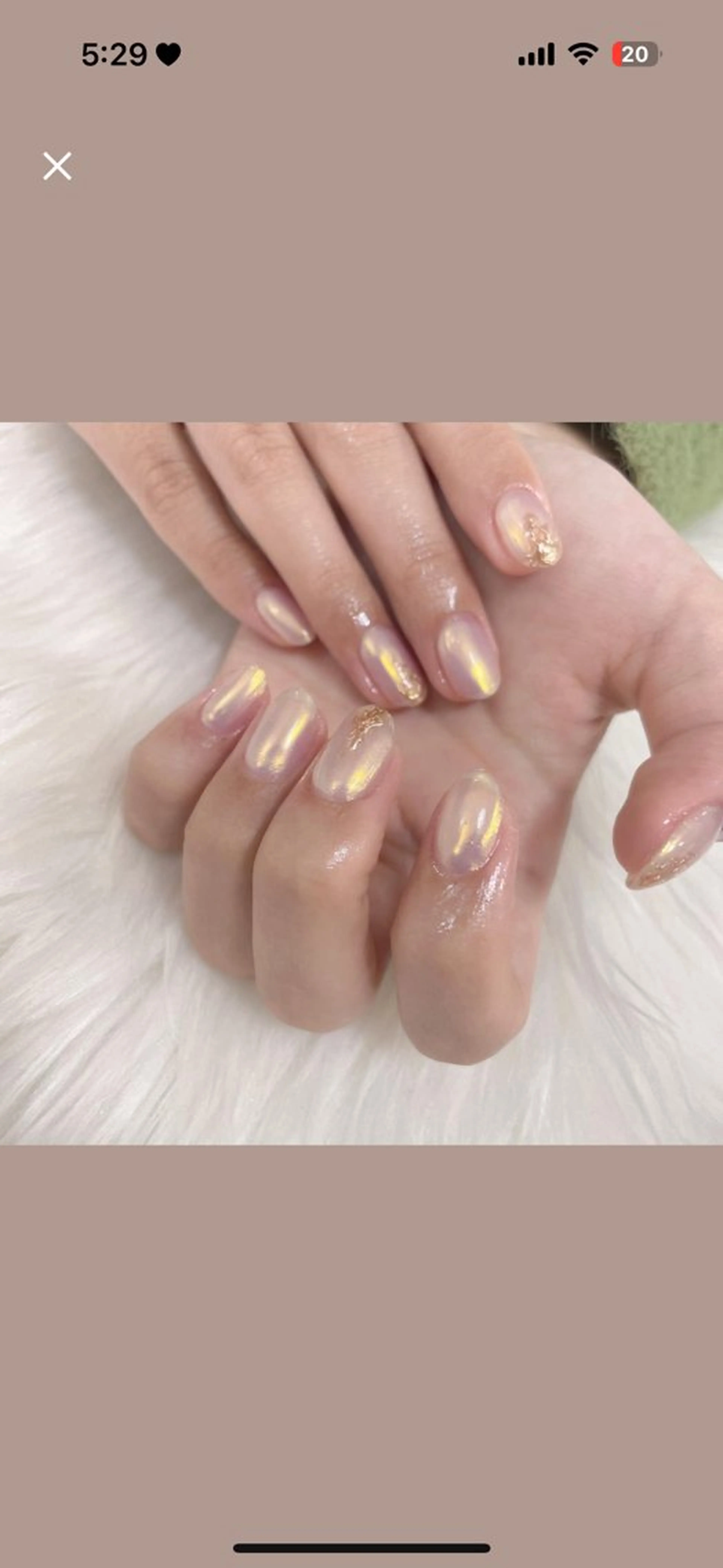 シンプルアート　ミラーパウダーネイルの写真