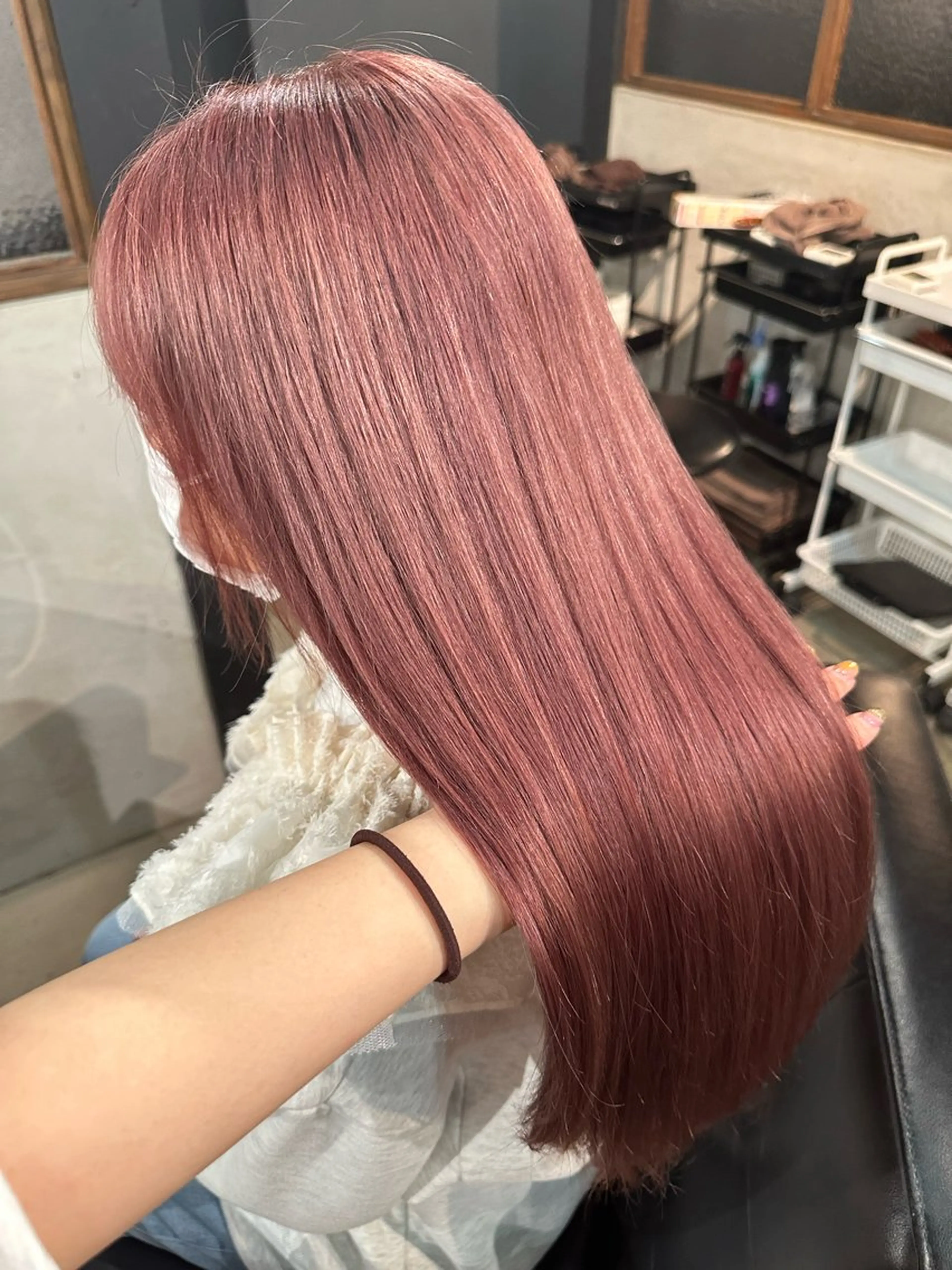 カラー ブリーチ ヘアカラー 木村 朱里のヘアスタイル