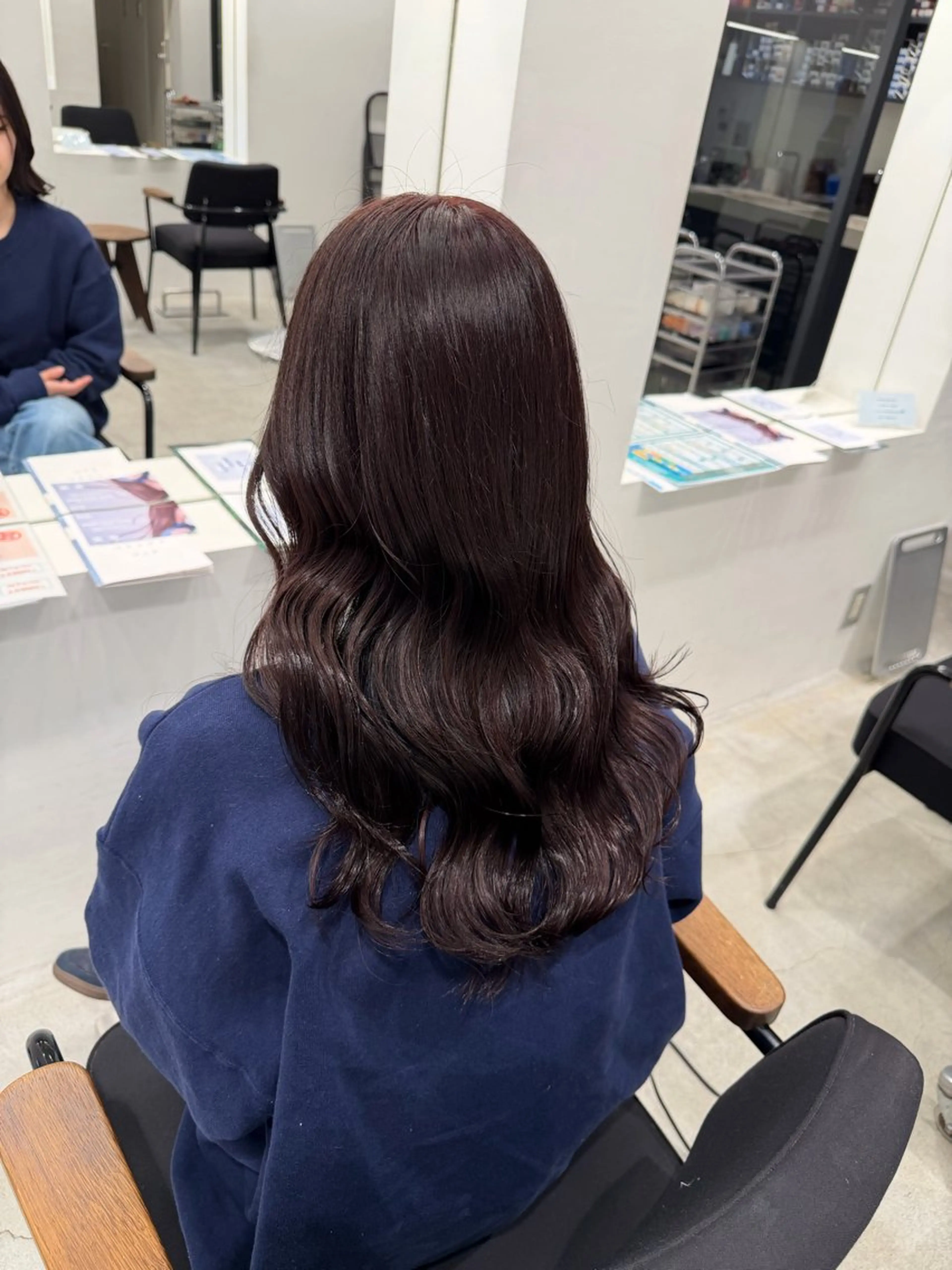 ロング カラー ブラウンカラー ピンクカラー ピンクブラウン 萩原 紗妃のヘアスタイル