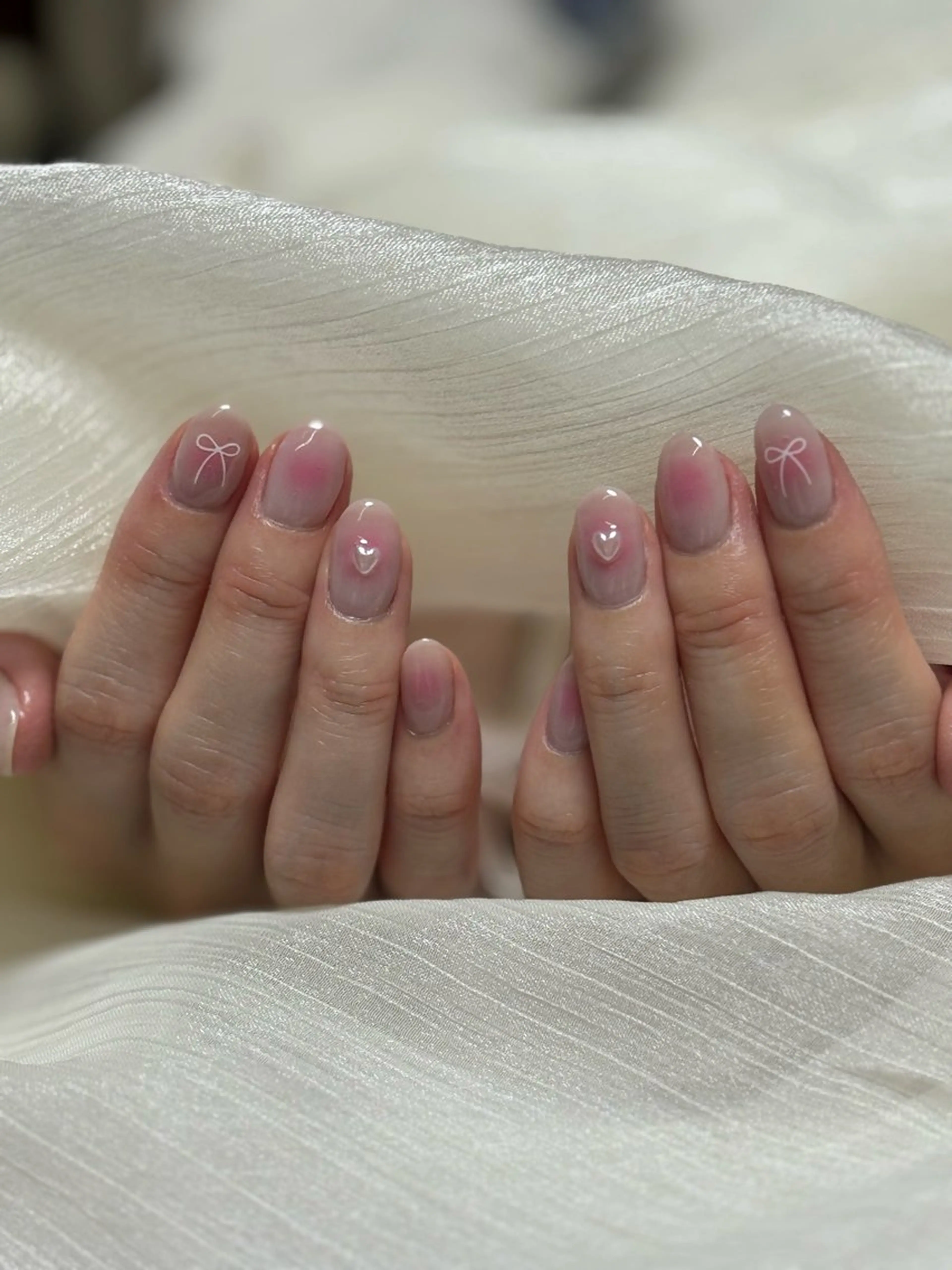 ネイル チークネイル リボン ハンドネイル nail salon minthのネイルデザイン