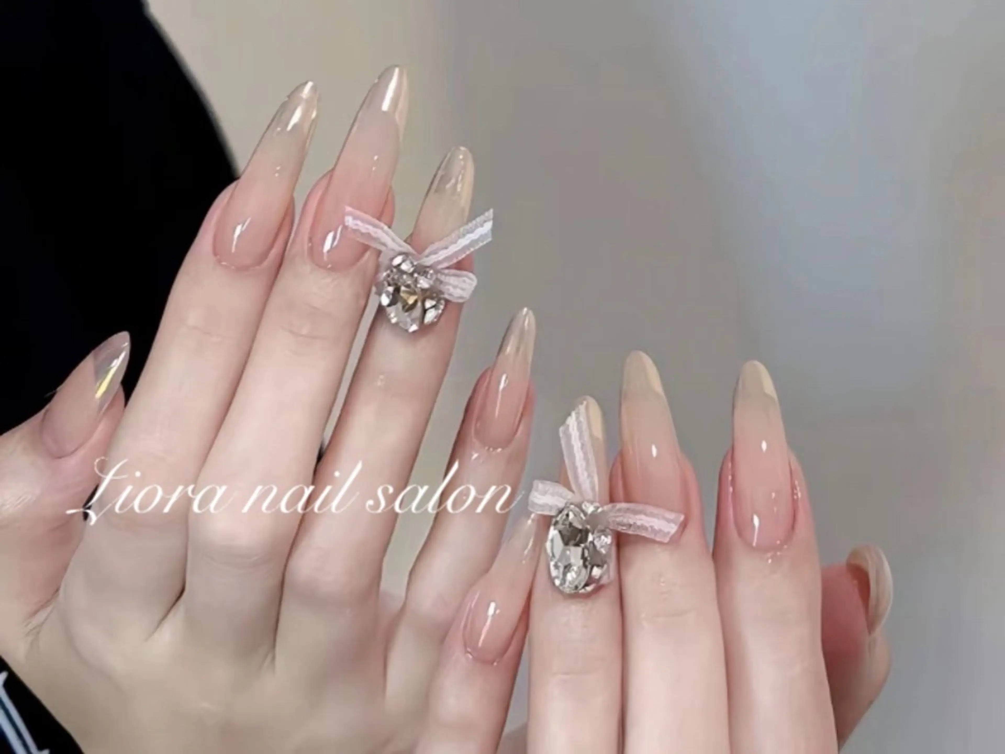 ネイル フレンチネイル ジェルネイル ガーリー グラデーション キラキラネイル ハンドネイル Liora nail スカルプ専門店のネイルデザイン