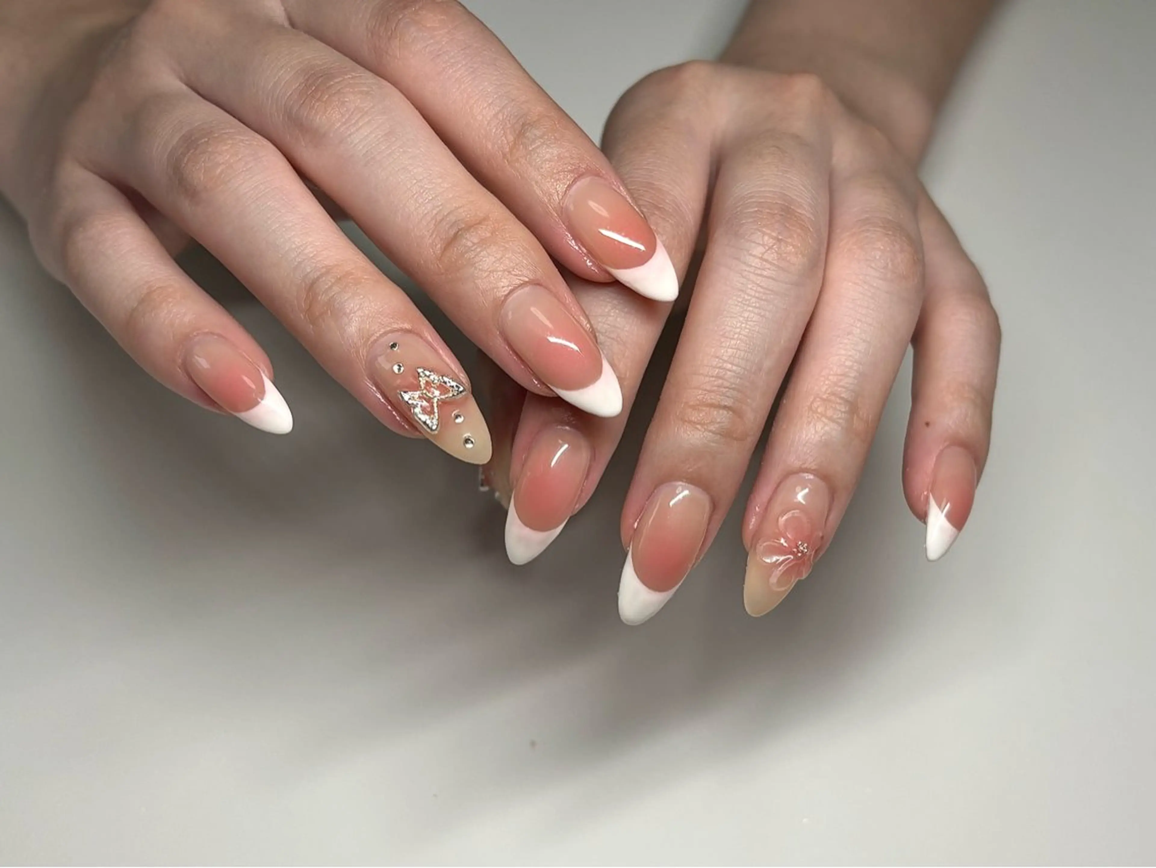 ネイル チークネイル フレンチネイル ハンドネイル nayu nailのネイルデザイン