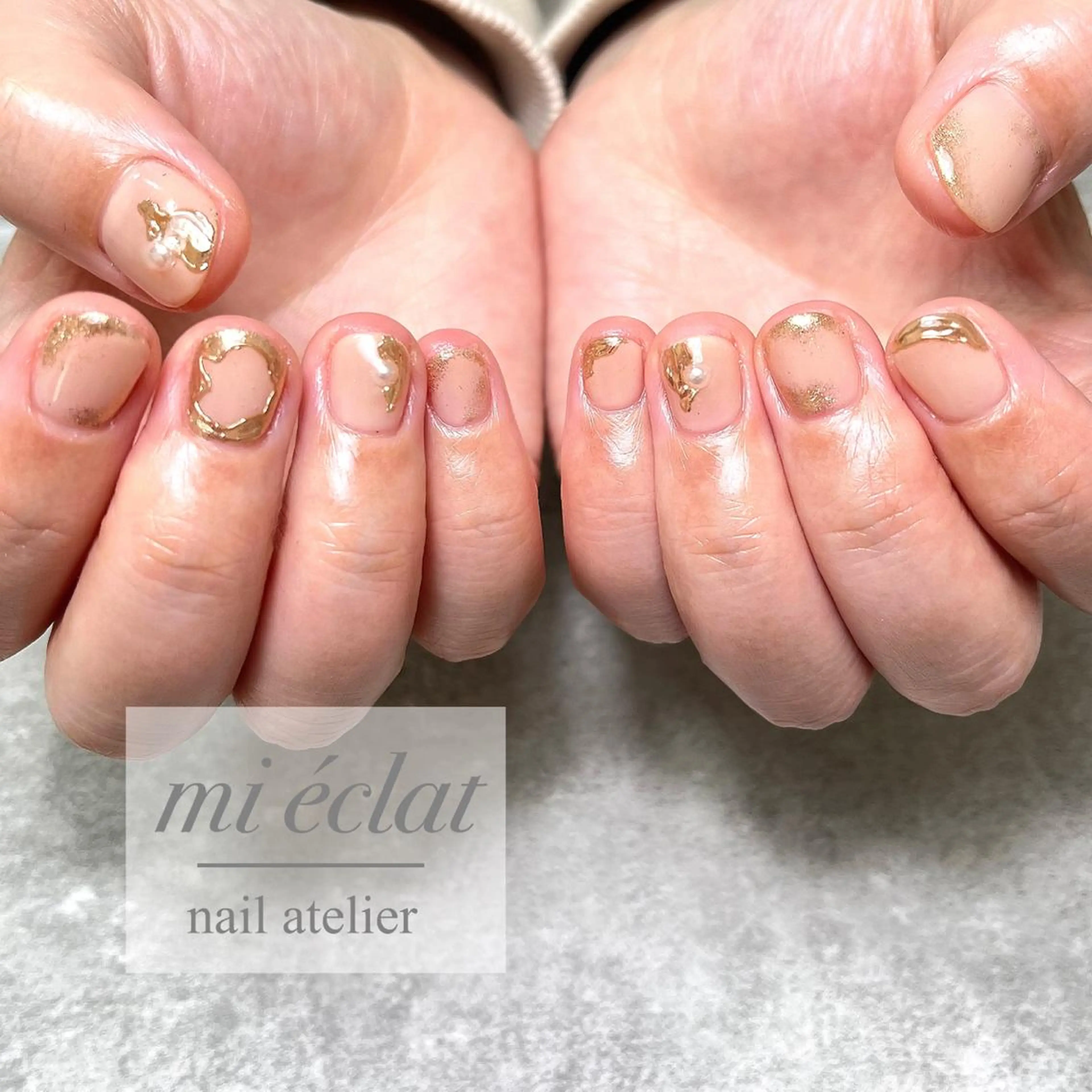 ネイル アートネイル ブラウン 桜ネイル 入学式 フラワーネイル mi éclat ミ　エクラのネイルデザイン