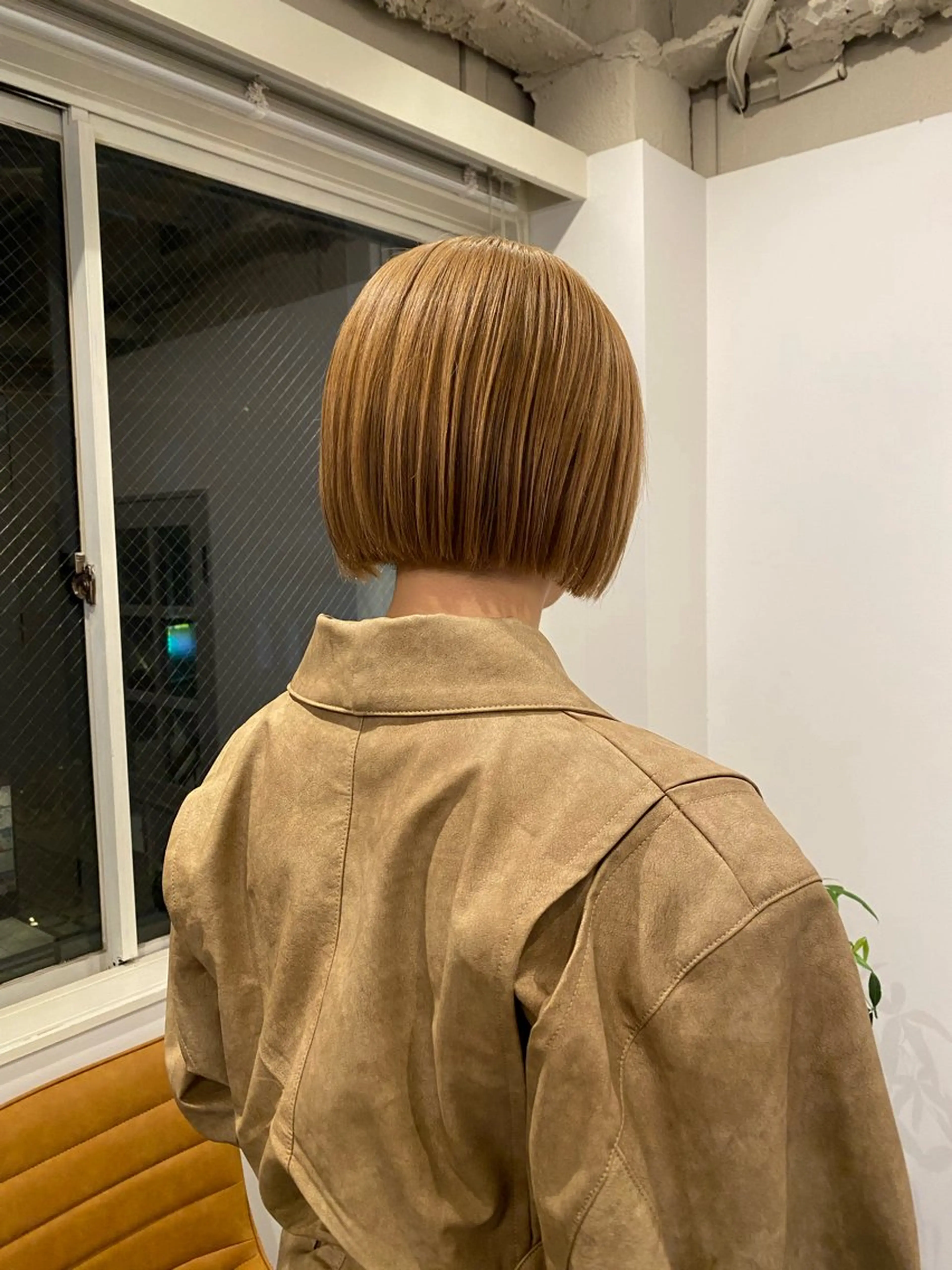 ショート レイヤー/ハイトーン ヒガシサヨのヘアスタイル