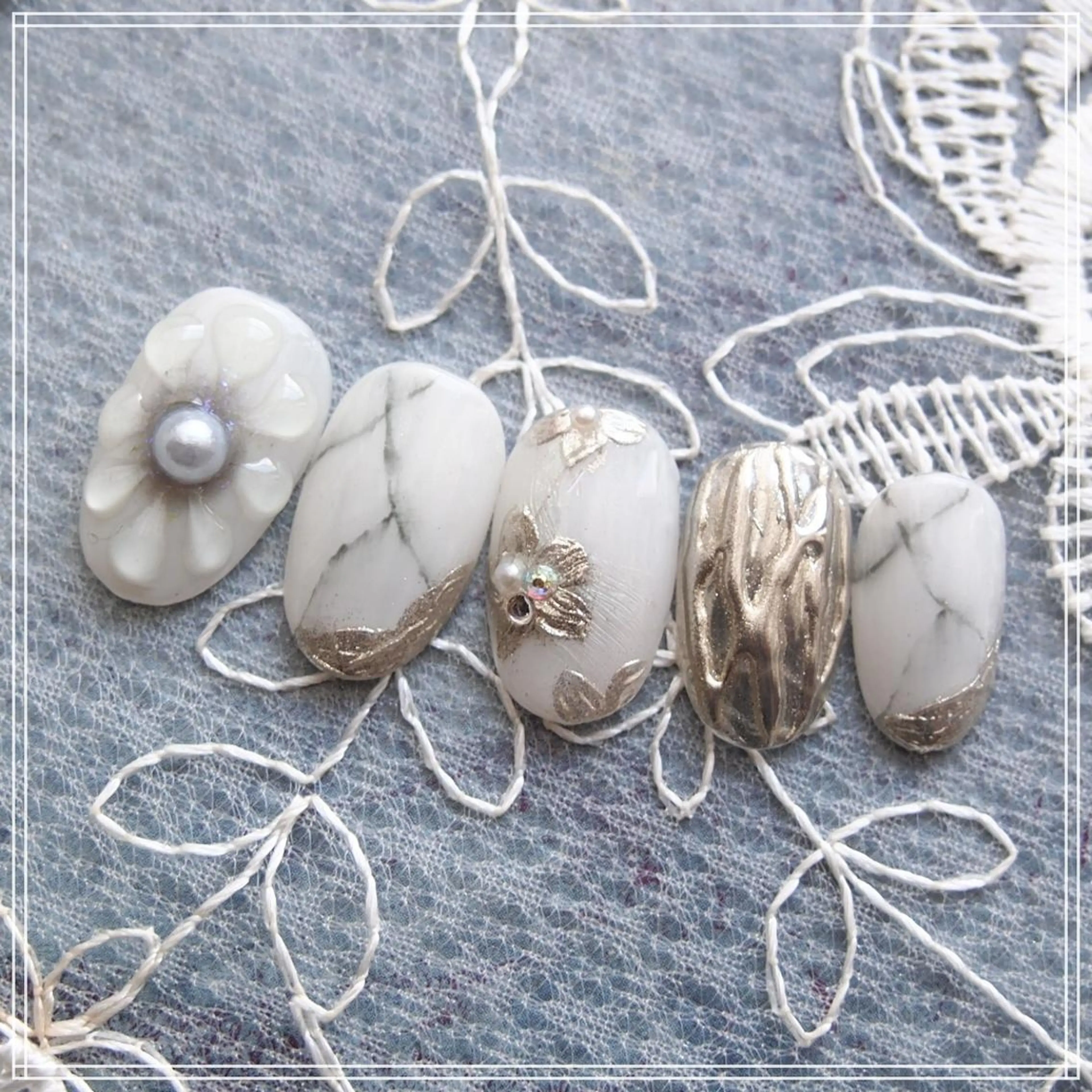 成人式ネイル〈オフ込み〉の写真