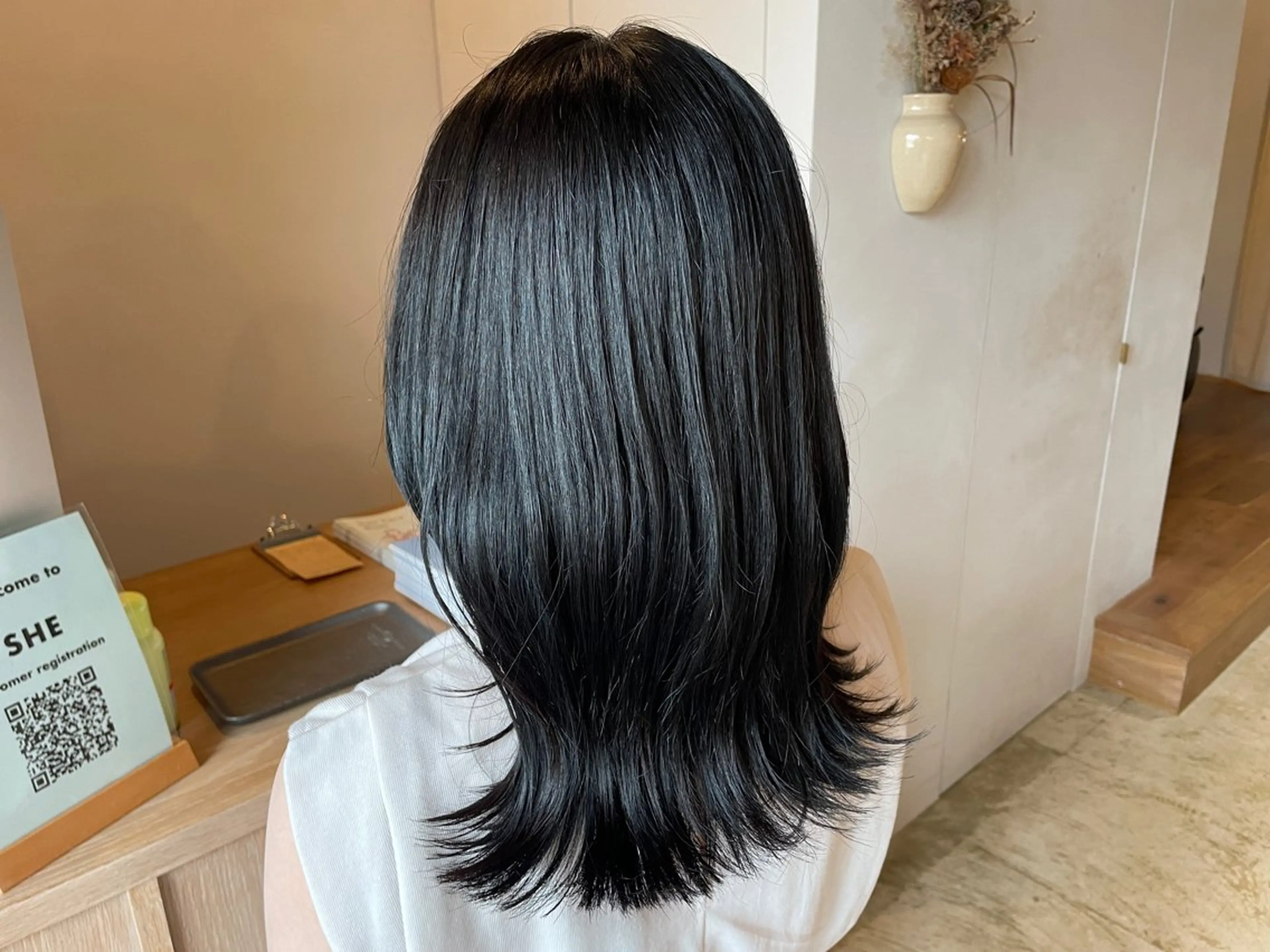 【就活OK・黒染め使用ナシ】透明感のある暗染め＋TR　¥12050→¥9350の写真