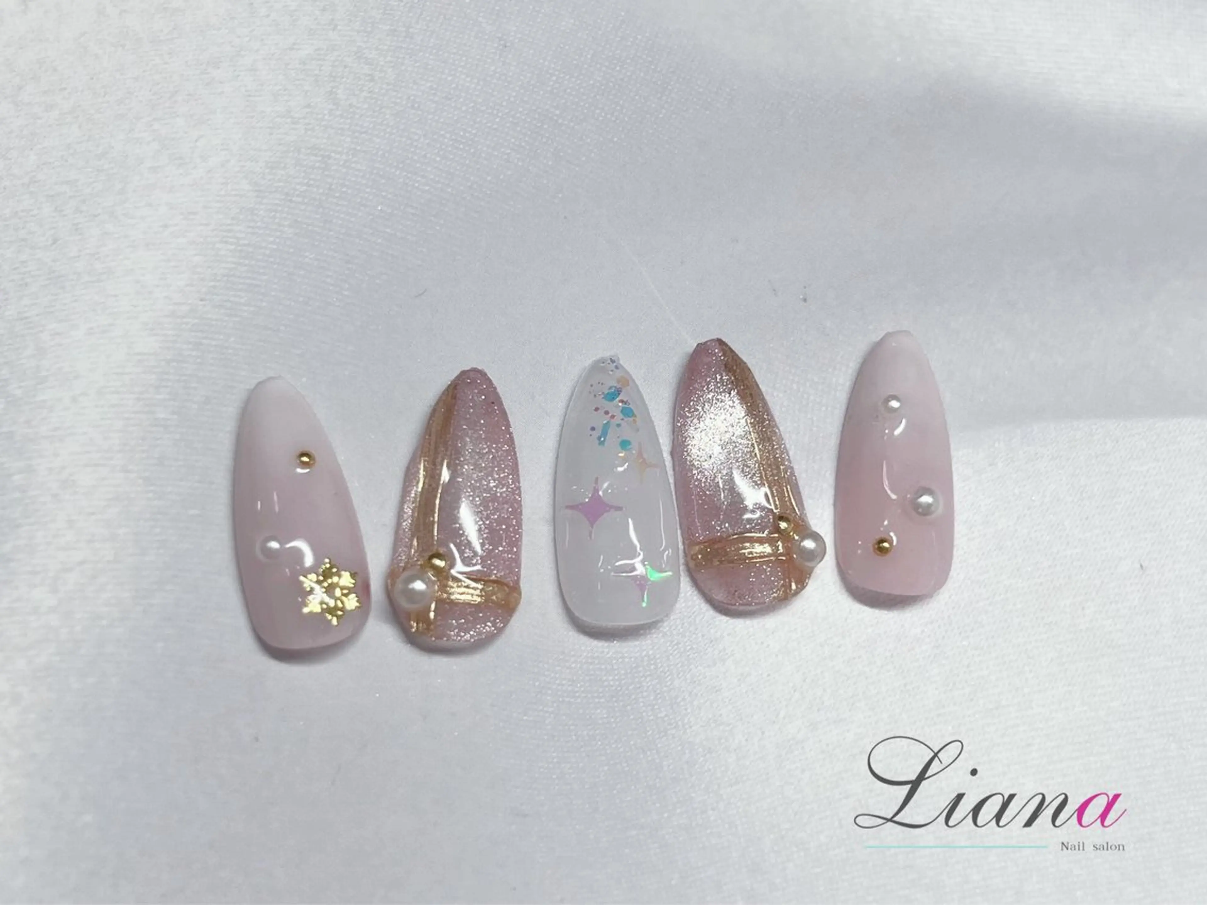 ネイル Liana CHIYAKOのネイルデザイン